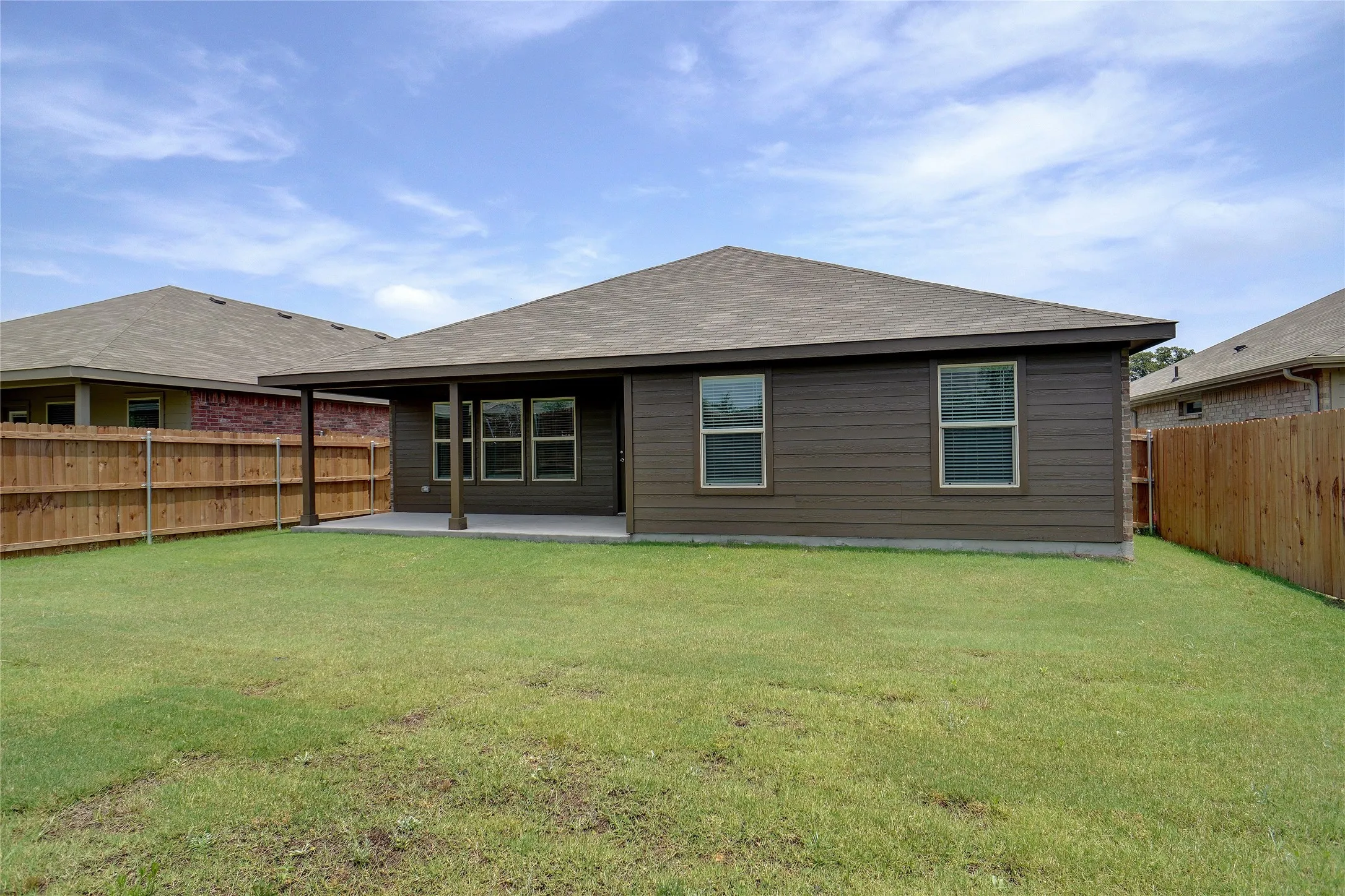Single Family Residence For Rent in Parker County , 113 Anderson Mill Street, Azle, Texas 76020, 4 Bedroom, 2 Bathroom, 2 Garage spaces, 1,875 Sqft, built in 2023, mls#21328658, Real Estate Agent in Azle, Homes For Rent in Parker county, Homes For Rent in Azle, Realtor in Azle Texas, Real Estate Brokerage Independent Realty Texas, Luminita Cordes Realtor