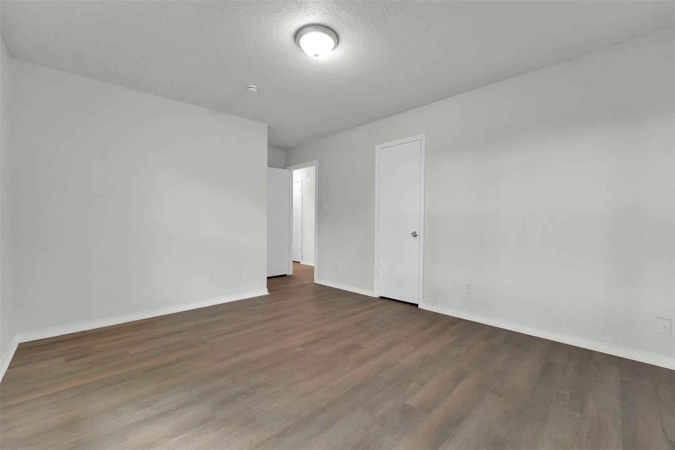 Single Family Residence For Rent in Dallas County , 2630 Pasteur Avenue, Dallas, Texas 75228, 3 Bedroom, 2 Bathroom, 2 Garage spaces, 1,418 Sqft, built in 1967, mls#21328655, Real Estate Agent in Dallas, Homes For Rent in Dallas county, Homes For Rent in Dallas, Realtor in Dallas Texas, Real Estate Brokerage Independent Realty Texas, Luminita Cordes Realtor