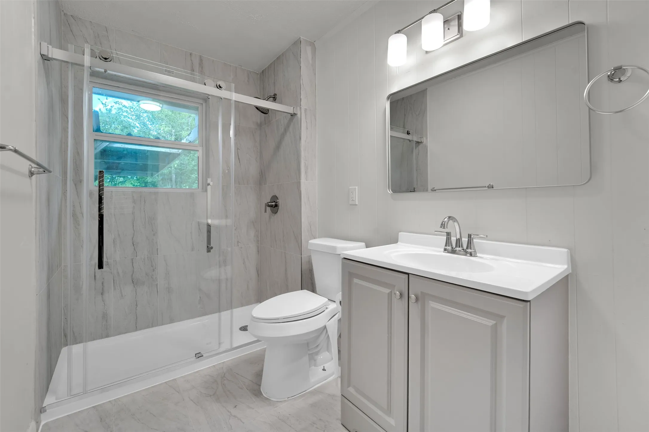 Single Family Residence For Rent in Dallas County , 2630 Pasteur Avenue, Dallas, Texas 75228, 3 Bedroom, 2 Bathroom, 2 Garage spaces, 1,418 Sqft, built in 1967, mls#21328655, Real Estate Agent in Dallas, Homes For Rent in Dallas county, Homes For Rent in Dallas, Realtor in Dallas Texas, Real Estate Brokerage Independent Realty Texas, Luminita Cordes Realtor