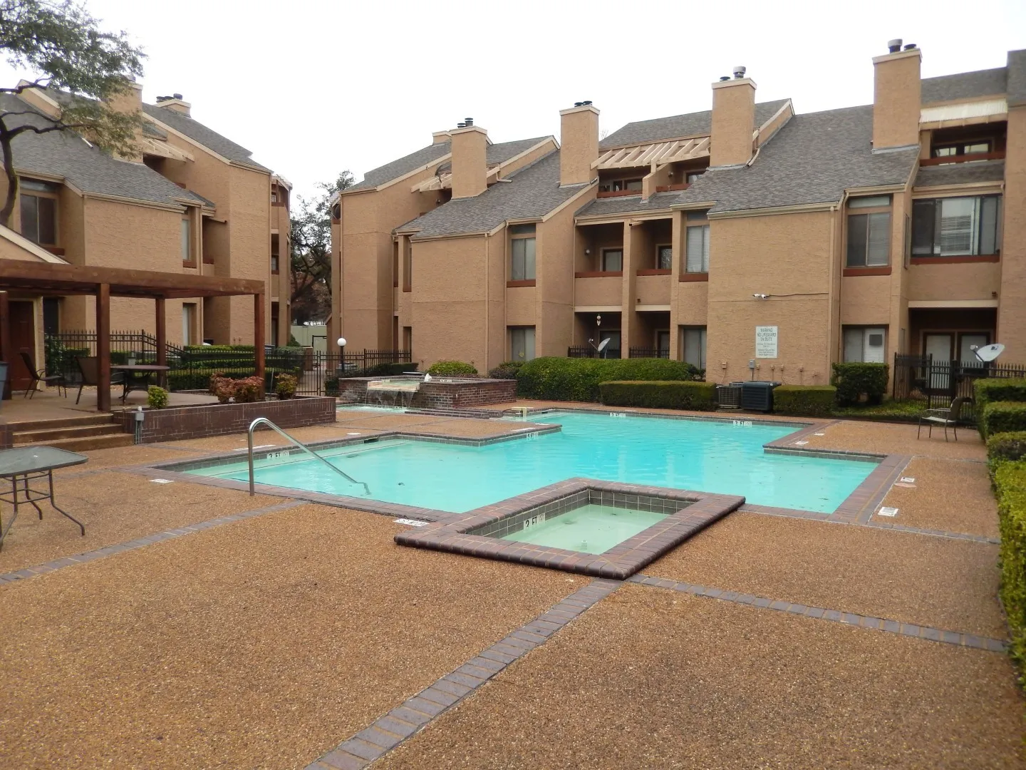 Condominium For Sale in Dallas County , 5550 Spring Valley Road F15, Dallas, Texas 75254, 1 Bedroom, 1 Bathroom, Garage spaces, 680 Sqft, built in 1983, mls#21328197, Real Estate Agent in Dallas, Homes For Sale in Dallas county, Homes For Sale in Dallas, Realtor in Dallas Texas, Real Estate Brokerage Independent Realty Texas, Luminita Cordes Realtor