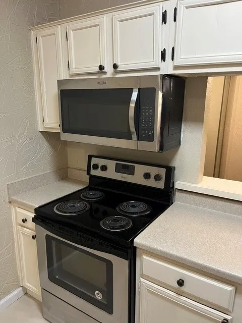 Condominium For Sale in Dallas County , 5550 Spring Valley Road F15, Dallas, Texas 75254, 1 Bedroom, 1 Bathroom, Garage spaces, 680 Sqft, built in 1983, mls#21328197, Real Estate Agent in Dallas, Homes For Sale in Dallas county, Homes For Sale in Dallas, Realtor in Dallas Texas, Real Estate Brokerage Independent Realty Texas, Luminita Cordes Realtor
