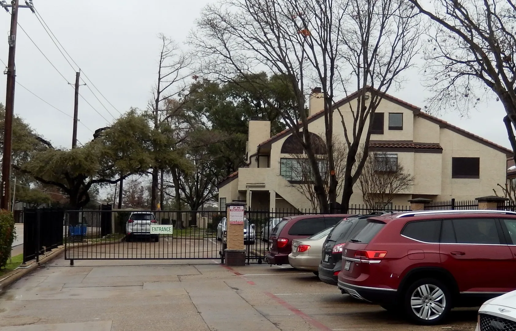 Condominium For Sale in Dallas County , 5550 Spring Valley Road F15, Dallas, Texas 75254, 1 Bedroom, 1 Bathroom, Garage spaces, 680 Sqft, built in 1983, mls#21328197, Real Estate Agent in Dallas, Homes For Sale in Dallas county, Homes For Sale in Dallas, Realtor in Dallas Texas, Real Estate Brokerage Independent Realty Texas, Luminita Cordes Realtor
