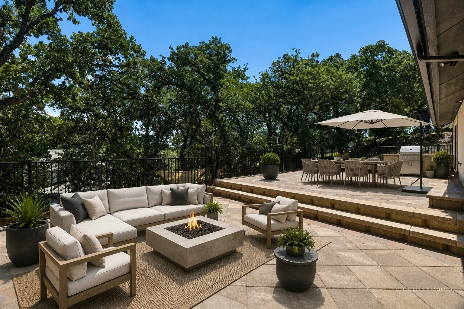 Single Family Residence For Sale in Tarrant County , 2401 Chimney Hill Drive, Arlington, Texas 76012, 4 Bedroom, 4 Bathroom, 2 Garage spaces, 3,105 Sqft, built in 1978, mls#21322501, Real Estate Agent in Arlington, Homes For Sale in Tarrant county, Homes For Sale in Arlington, Realtor in Arlington Texas, Real Estate Brokerage Independent Realty Texas, Luminita Cordes Realtor