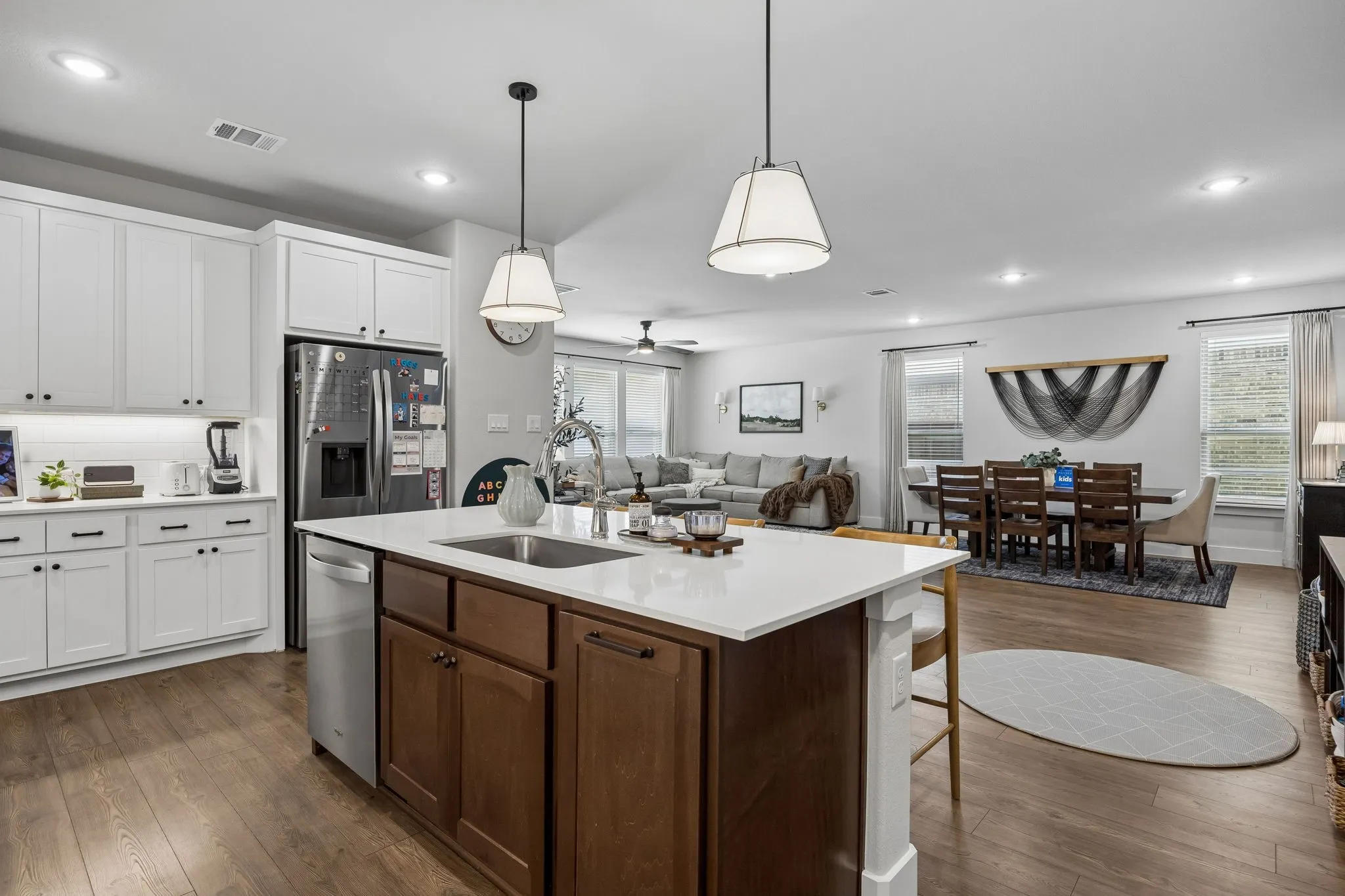 Single Family Residence For Sale in Ellis County , 2277 Glacier Drive, Waxahachie, Texas 75165, 3 Bedroom, 3 Bathroom, 2 Garage spaces, 2,434 Sqft, built in 2023, mls#21326412, Real Estate Agent in Waxahachie, Homes For Sale in Ellis county, Homes For Sale in Waxahachie, Realtor in Waxahachie Texas, Real Estate Brokerage Independent Realty Texas, Luminita Cordes Realtor