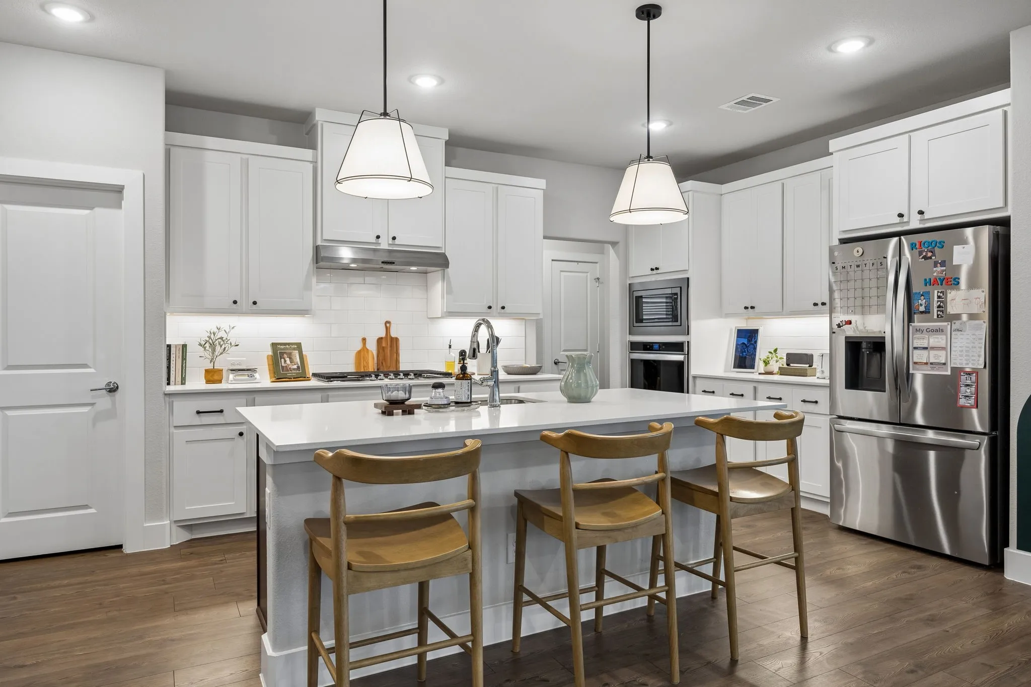 Single Family Residence For Sale in Ellis County , 2277 Glacier Drive, Waxahachie, Texas 75165, 3 Bedroom, 3 Bathroom, 2 Garage spaces, 2,434 Sqft, built in 2023, mls#21326412, Real Estate Agent in Waxahachie, Homes For Sale in Ellis county, Homes For Sale in Waxahachie, Realtor in Waxahachie Texas, Real Estate Brokerage Independent Realty Texas, Luminita Cordes Realtor