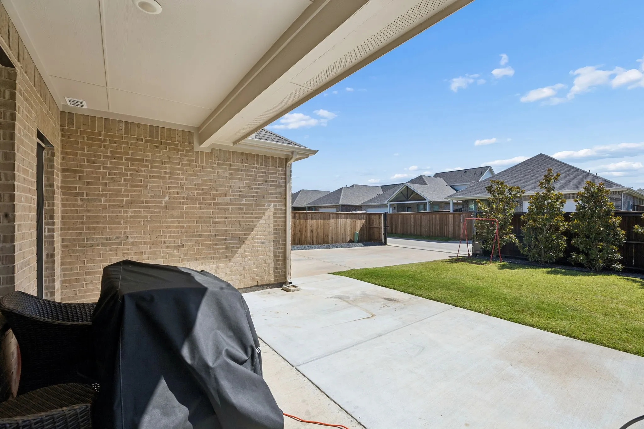 Single Family Residence For Sale in Ellis County , 2277 Glacier Drive, Waxahachie, Texas 75165, 3 Bedroom, 3 Bathroom, 2 Garage spaces, 2,434 Sqft, built in 2023, mls#21326412, Real Estate Agent in Waxahachie, Homes For Sale in Ellis county, Homes For Sale in Waxahachie, Realtor in Waxahachie Texas, Real Estate Brokerage Independent Realty Texas, Luminita Cordes Realtor