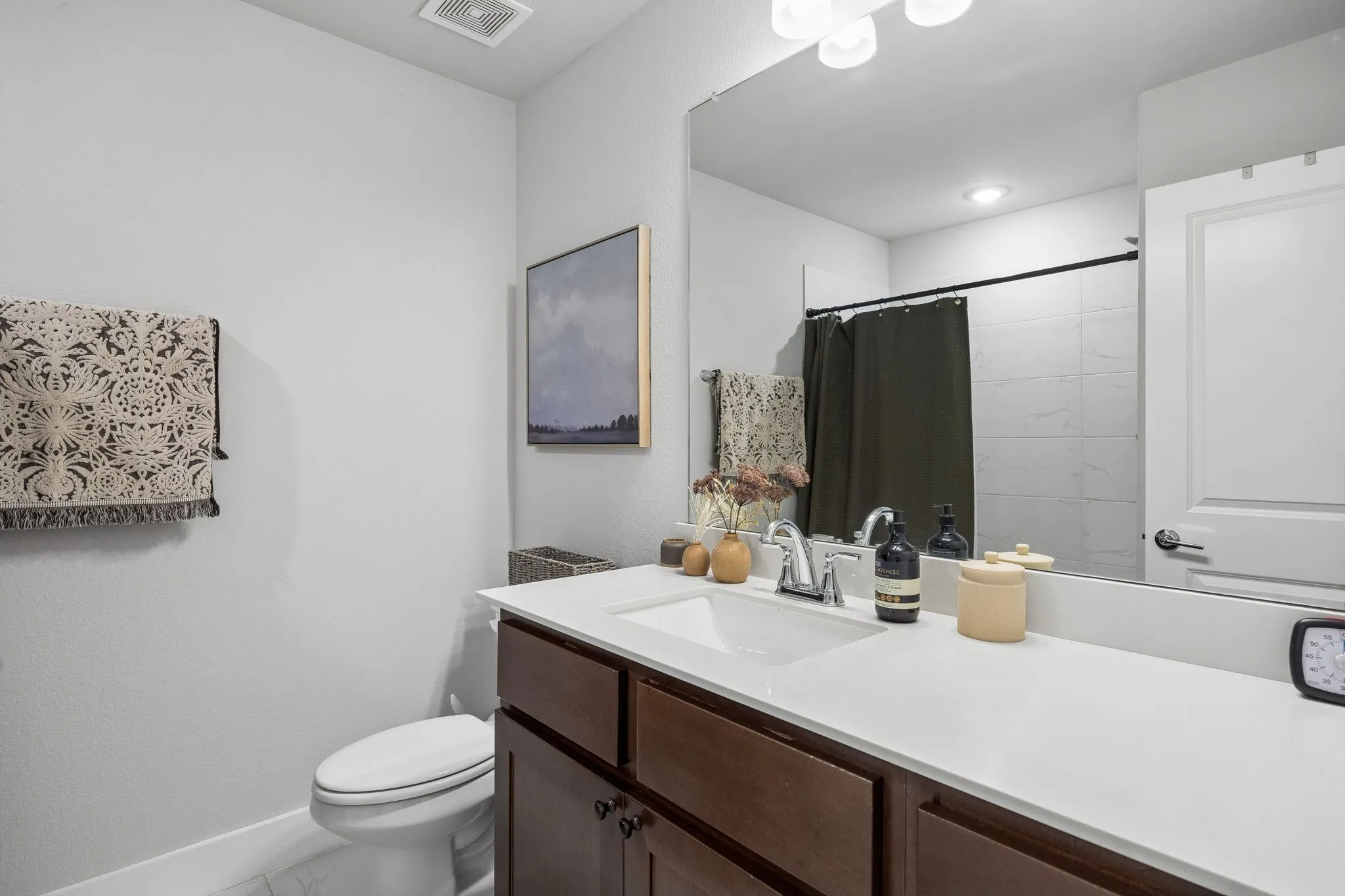 Single Family Residence For Sale in Ellis County , 2277 Glacier Drive, Waxahachie, Texas 75165, 3 Bedroom, 3 Bathroom, 2 Garage spaces, 2,434 Sqft, built in 2023, mls#21326412, Real Estate Agent in Waxahachie, Homes For Sale in Ellis county, Homes For Sale in Waxahachie, Realtor in Waxahachie Texas, Real Estate Brokerage Independent Realty Texas, Luminita Cordes Realtor