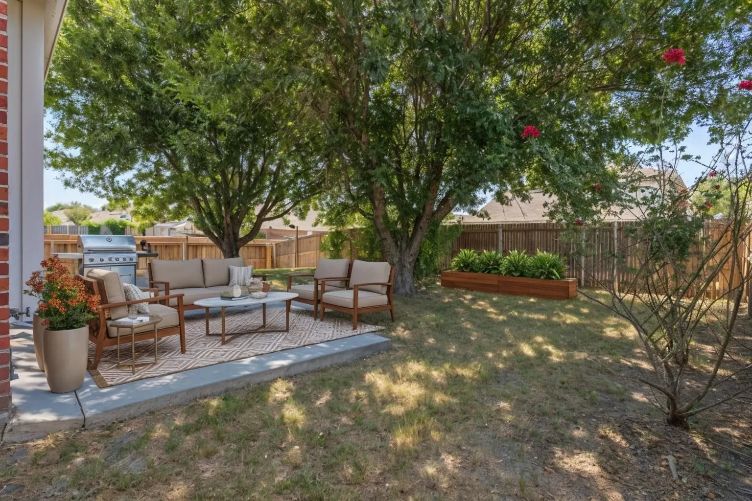Single Family Residence For Sale in Tarrant County , 3203 Guadaloupe, Grand Prairie, Texas 75054, 4 Bedroom, 3 Bathroom, 2 Garage spaces, 2,685 Sqft, built in 2005, mls#21325803, Real Estate Agent in Grand Prairie, Homes For Sale in Tarrant county, Homes For Sale in Grand Prairie, Realtor in Grand Prairie Texas, Real Estate Brokerage Independent Realty Texas, Luminita Cordes Realtor