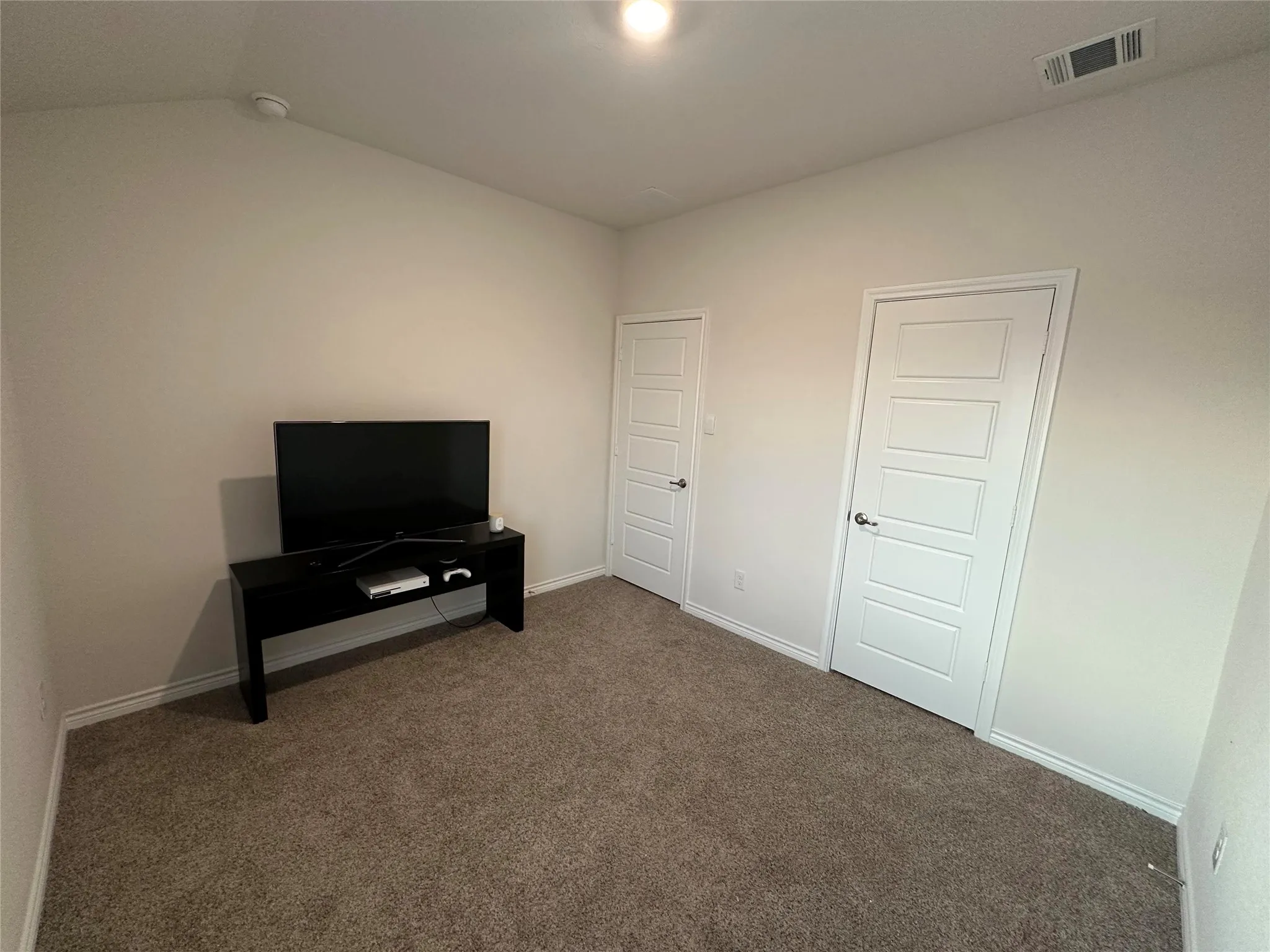 Townhouse For Rent in Collin County , 809 Lone Rock Drive, Anna, Texas 75409, 3 Bedroom, 3 Bathroom, 2 Garage spaces, 1,685 Sqft, built in 2024, mls#21328677, Real Estate Agent in Anna, Homes For Rent in Collin county, Homes For Rent in Anna, Realtor in Anna Texas, Real Estate Brokerage Independent Realty Texas, Luminita Cordes Realtor