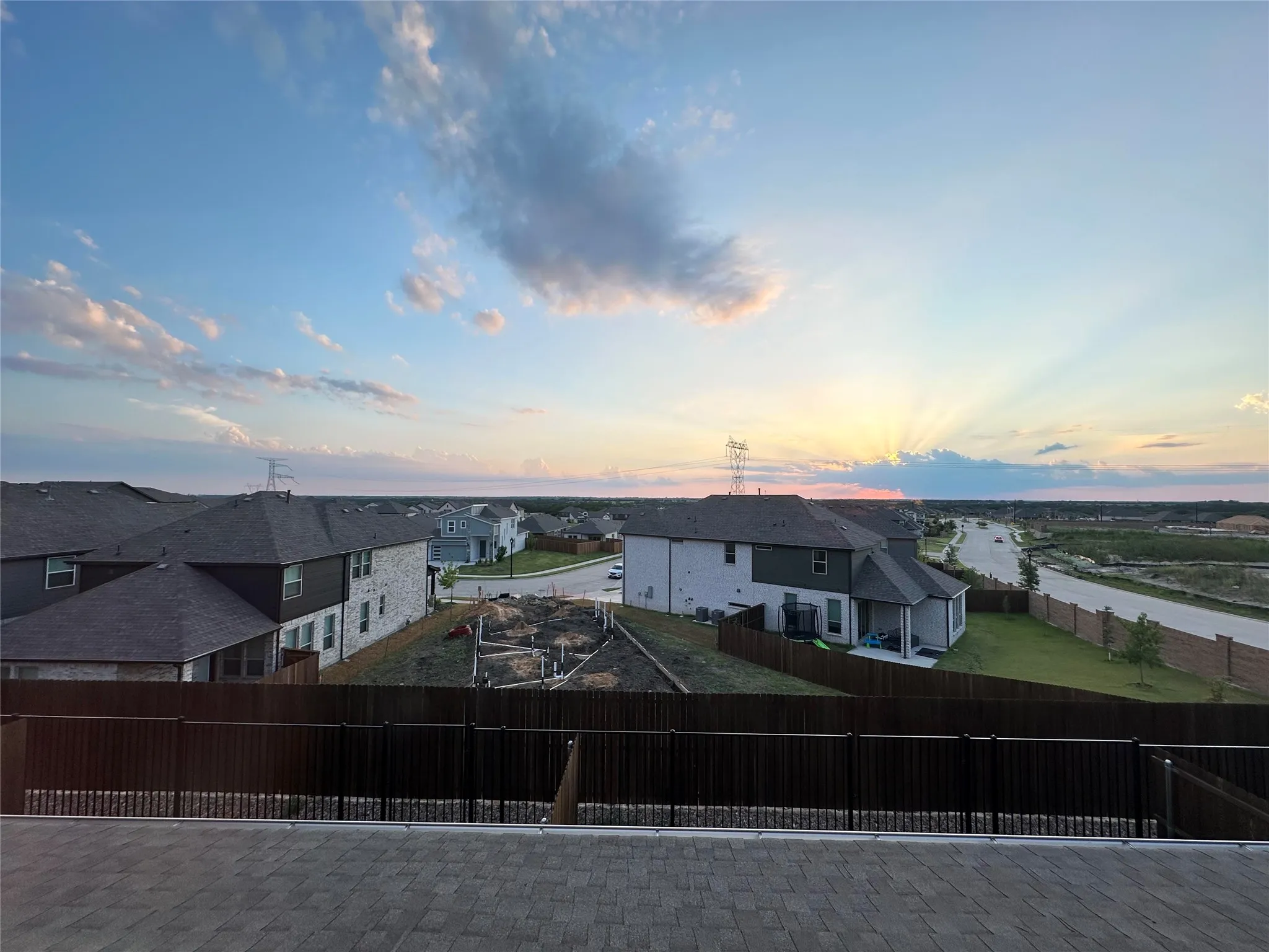 Townhouse For Rent in Collin County , 809 Lone Rock Drive, Anna, Texas 75409, 3 Bedroom, 3 Bathroom, 2 Garage spaces, 1,685 Sqft, built in 2024, mls#21328677, Real Estate Agent in Anna, Homes For Rent in Collin county, Homes For Rent in Anna, Realtor in Anna Texas, Real Estate Brokerage Independent Realty Texas, Luminita Cordes Realtor