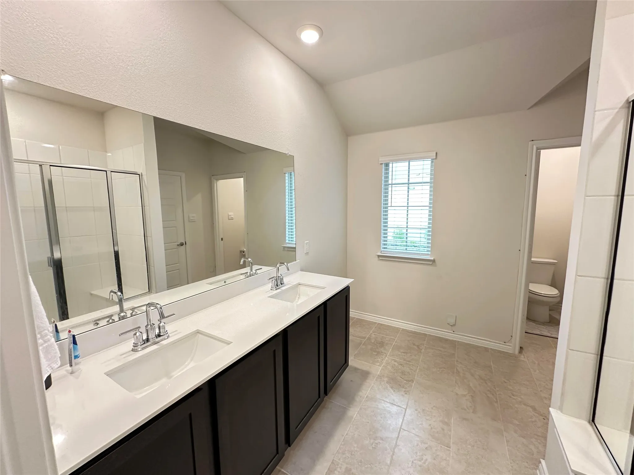 Townhouse For Rent in Collin County , 809 Lone Rock Drive, Anna, Texas 75409, 3 Bedroom, 3 Bathroom, 2 Garage spaces, 1,685 Sqft, built in 2024, mls#21328677, Real Estate Agent in Anna, Homes For Rent in Collin county, Homes For Rent in Anna, Realtor in Anna Texas, Real Estate Brokerage Independent Realty Texas, Luminita Cordes Realtor