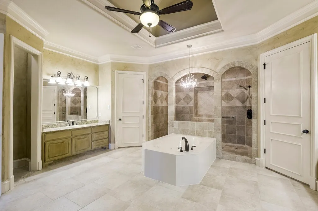Single Family Residence For Sale in Ellis County , 1320 N Creek Circle, Waxahachie, Texas 75165, 4 Bedroom, 4 Bathroom, 2 Garage spaces, 3,840 Sqft, built in 2006, mls#21328681, Real Estate Agent in Waxahachie, Homes For Sale in Ellis county, Homes For Sale in Waxahachie, Realtor in Waxahachie Texas, Real Estate Brokerage Independent Realty Texas, Luminita Cordes Realtor