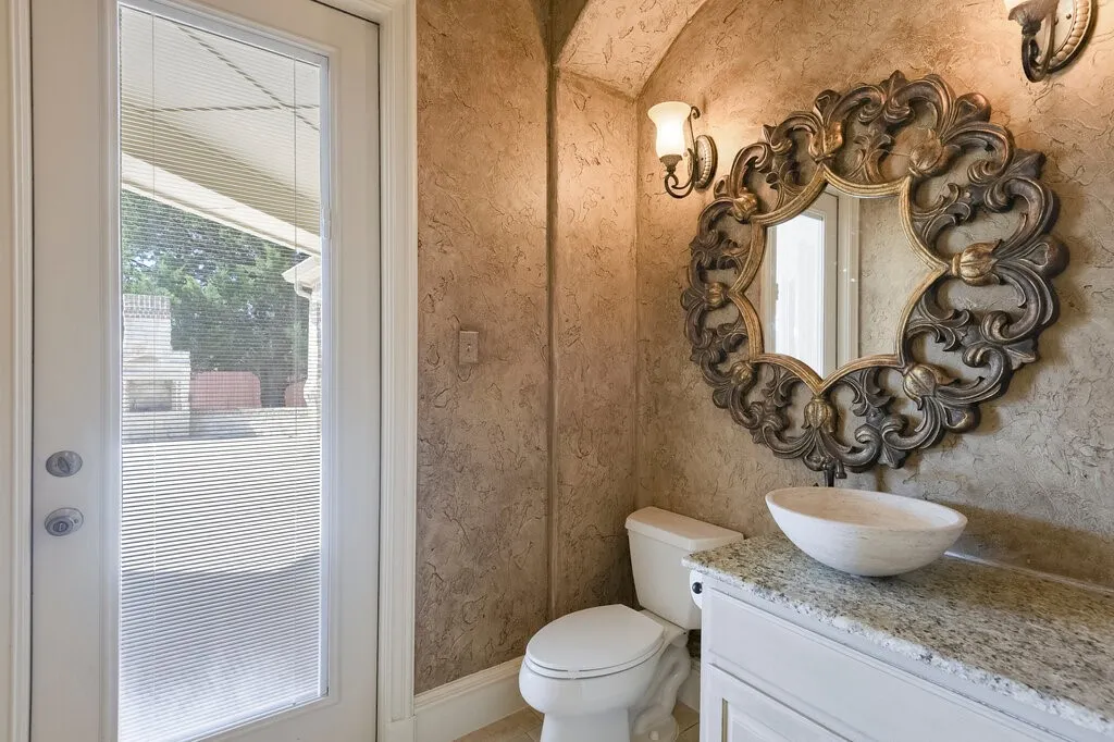 Single Family Residence For Sale in Ellis County , 1320 N Creek Circle, Waxahachie, Texas 75165, 4 Bedroom, 4 Bathroom, 2 Garage spaces, 3,840 Sqft, built in 2006, mls#21328681, Real Estate Agent in Waxahachie, Homes For Sale in Ellis county, Homes For Sale in Waxahachie, Realtor in Waxahachie Texas, Real Estate Brokerage Independent Realty Texas, Luminita Cordes Realtor