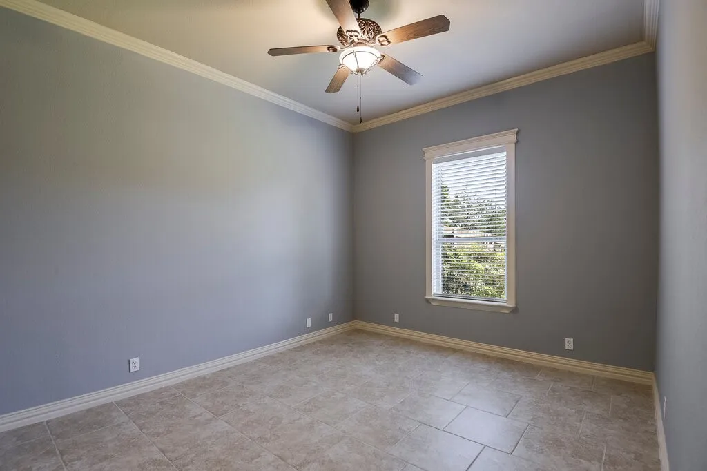 Single Family Residence For Sale in Ellis County , 1320 N Creek Circle, Waxahachie, Texas 75165, 4 Bedroom, 4 Bathroom, 2 Garage spaces, 3,840 Sqft, built in 2006, mls#21328681, Real Estate Agent in Waxahachie, Homes For Sale in Ellis county, Homes For Sale in Waxahachie, Realtor in Waxahachie Texas, Real Estate Brokerage Independent Realty Texas, Luminita Cordes Realtor