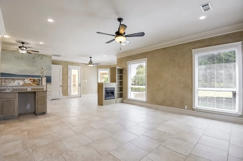 Single Family Residence For Sale in Ellis County , 1320 N Creek Circle, Waxahachie, Texas 75165, 4 Bedroom, 4 Bathroom, 2 Garage spaces, 3,840 Sqft, built in 2006, mls#21328681, Real Estate Agent in Waxahachie, Homes For Sale in Ellis county, Homes For Sale in Waxahachie, Realtor in Waxahachie Texas, Real Estate Brokerage Independent Realty Texas, Luminita Cordes Realtor