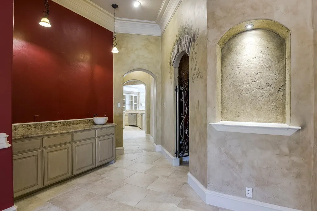 Single Family Residence For Sale in Ellis County , 1320 N Creek Circle, Waxahachie, Texas 75165, 4 Bedroom, 4 Bathroom, 2 Garage spaces, 3,840 Sqft, built in 2006, mls#21328681, Real Estate Agent in Waxahachie, Homes For Sale in Ellis county, Homes For Sale in Waxahachie, Realtor in Waxahachie Texas, Real Estate Brokerage Independent Realty Texas, Luminita Cordes Realtor