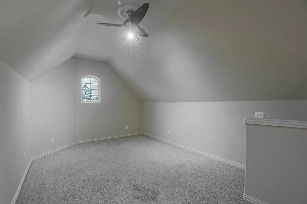 Single Family Residence For Sale in Ellis County , 1320 N Creek Circle, Waxahachie, Texas 75165, 4 Bedroom, 4 Bathroom, 2 Garage spaces, 3,840 Sqft, built in 2006, mls#21328681, Real Estate Agent in Waxahachie, Homes For Sale in Ellis county, Homes For Sale in Waxahachie, Realtor in Waxahachie Texas, Real Estate Brokerage Independent Realty Texas, Luminita Cordes Realtor