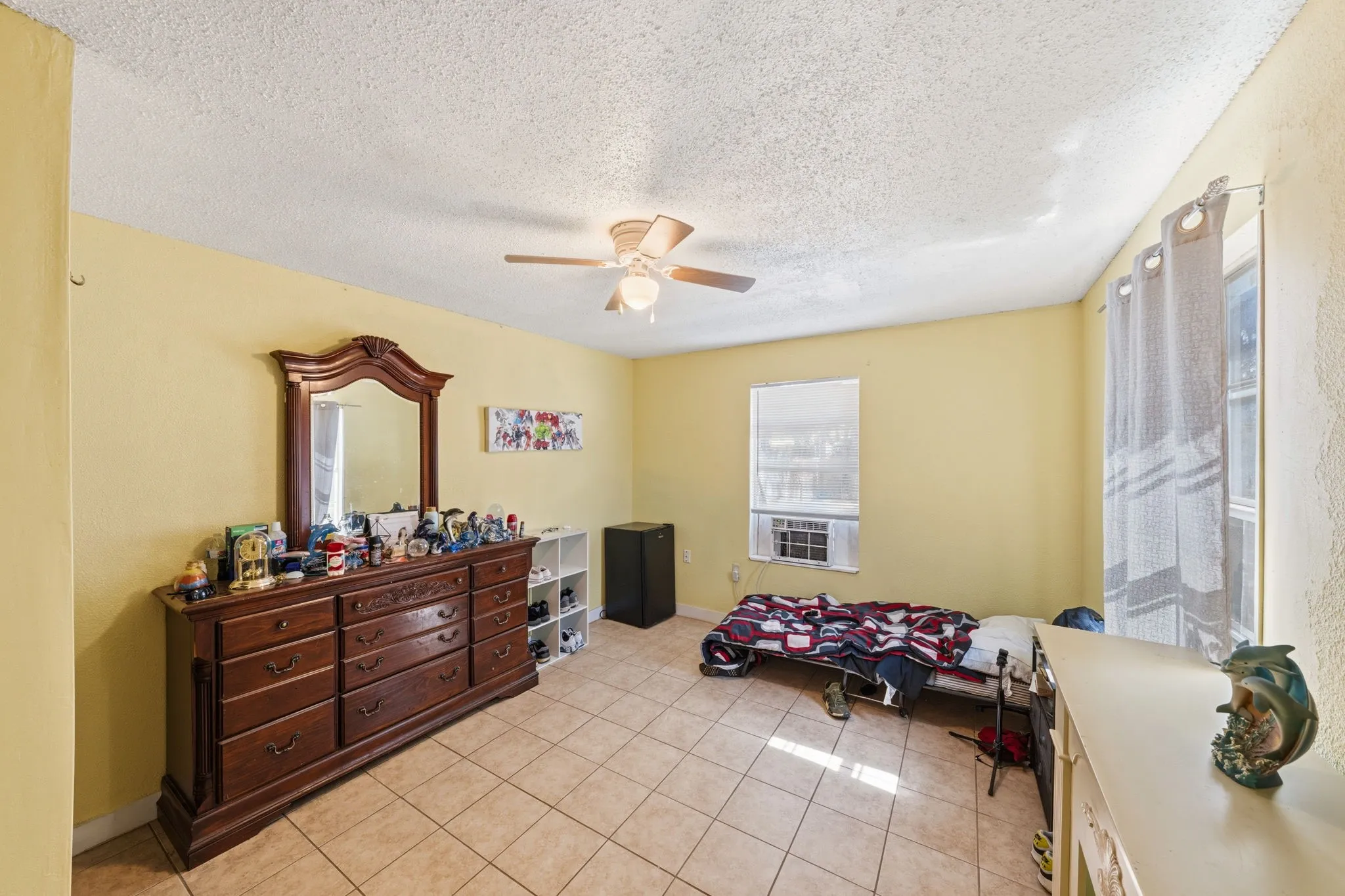 Single Family Residence For Sale in Dallas County , 2410 S Franklin Street, Dallas, Texas 75233, 5 Bedroom, 3 Bathroom, Garage spaces, 1,918 Sqft, built in 1953, mls#21328617, Real Estate Agent in Dallas, Homes For Sale in Dallas county, Homes For Sale in Dallas, Realtor in Dallas Texas, Real Estate Brokerage Independent Realty Texas, Luminita Cordes Realtor