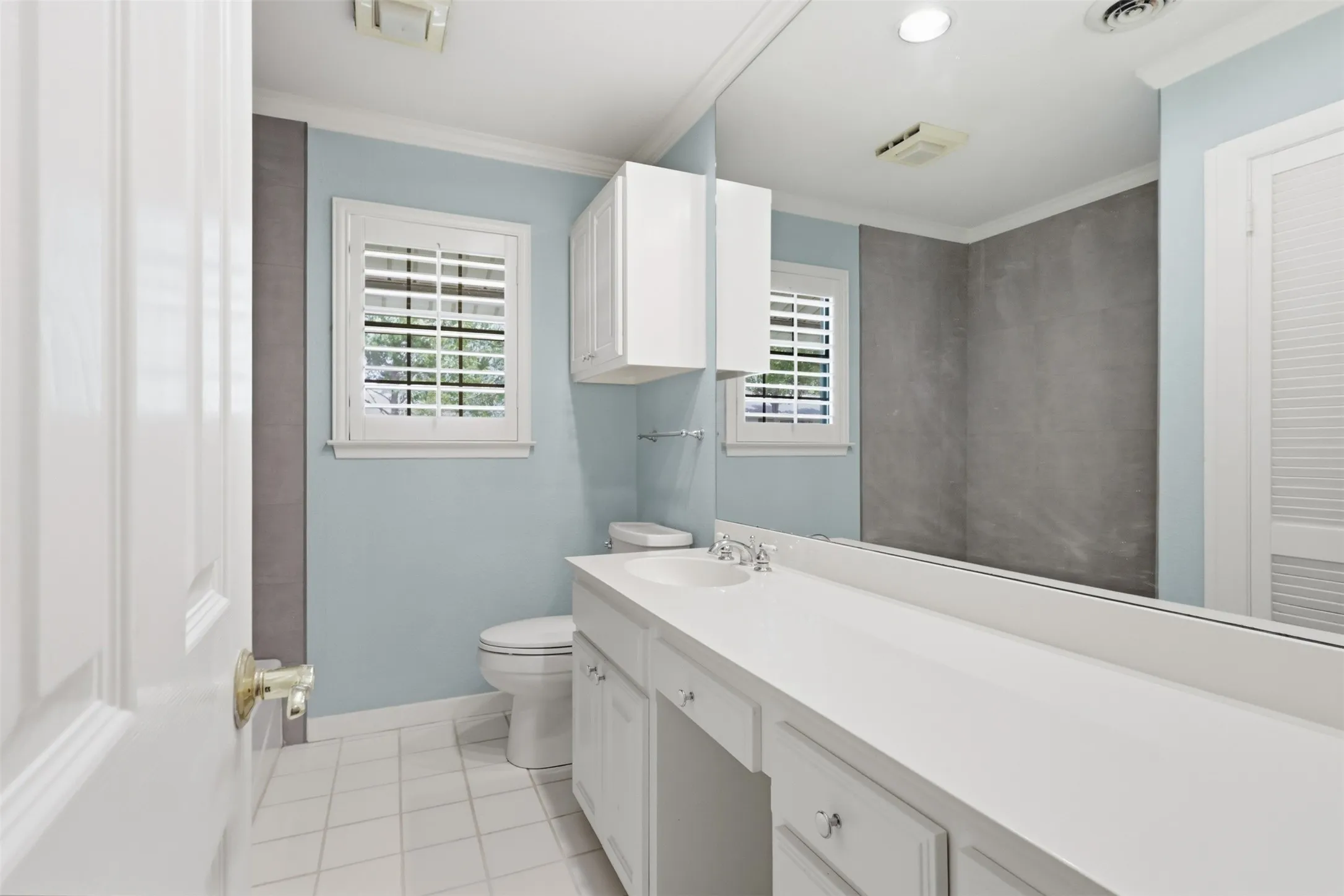 Single Family Residence For Sale in Dallas County , 706 Peach Tree Lane, Garland, Texas 75041, 3 Bedroom, 2 Bathroom, 2 Garage spaces, 1,620 Sqft, built in 1957, mls#21328672, Real Estate Agent in Garland, Homes For Sale in Dallas county, Homes For Sale in Garland, Realtor in Garland Texas, Real Estate Brokerage Independent Realty Texas, Luminita Cordes Realtor