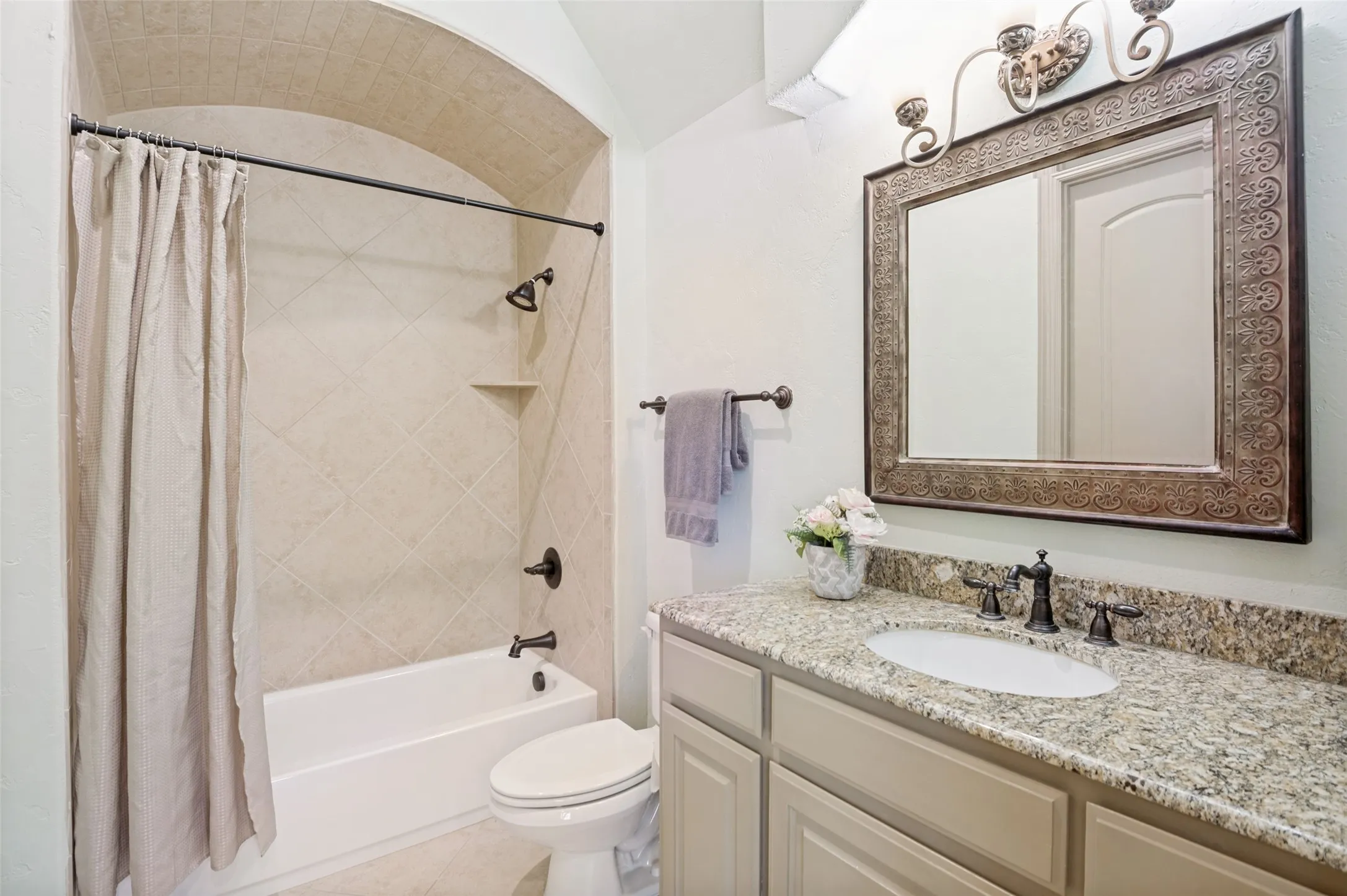 Single Family Residence For Sale in Collin County , 5764 Quebec Lane, Plano, Texas 75024, 4 Bedroom, 5 Bathroom, 3 Garage spaces, 4,243 Sqft, built in 2007, mls#21328699, Real Estate Agent in Plano, Homes For Sale in Collin county, Homes For Sale in Plano, Realtor in Plano Texas, Real Estate Brokerage Independent Realty Texas, Luminita Cordes Realtor