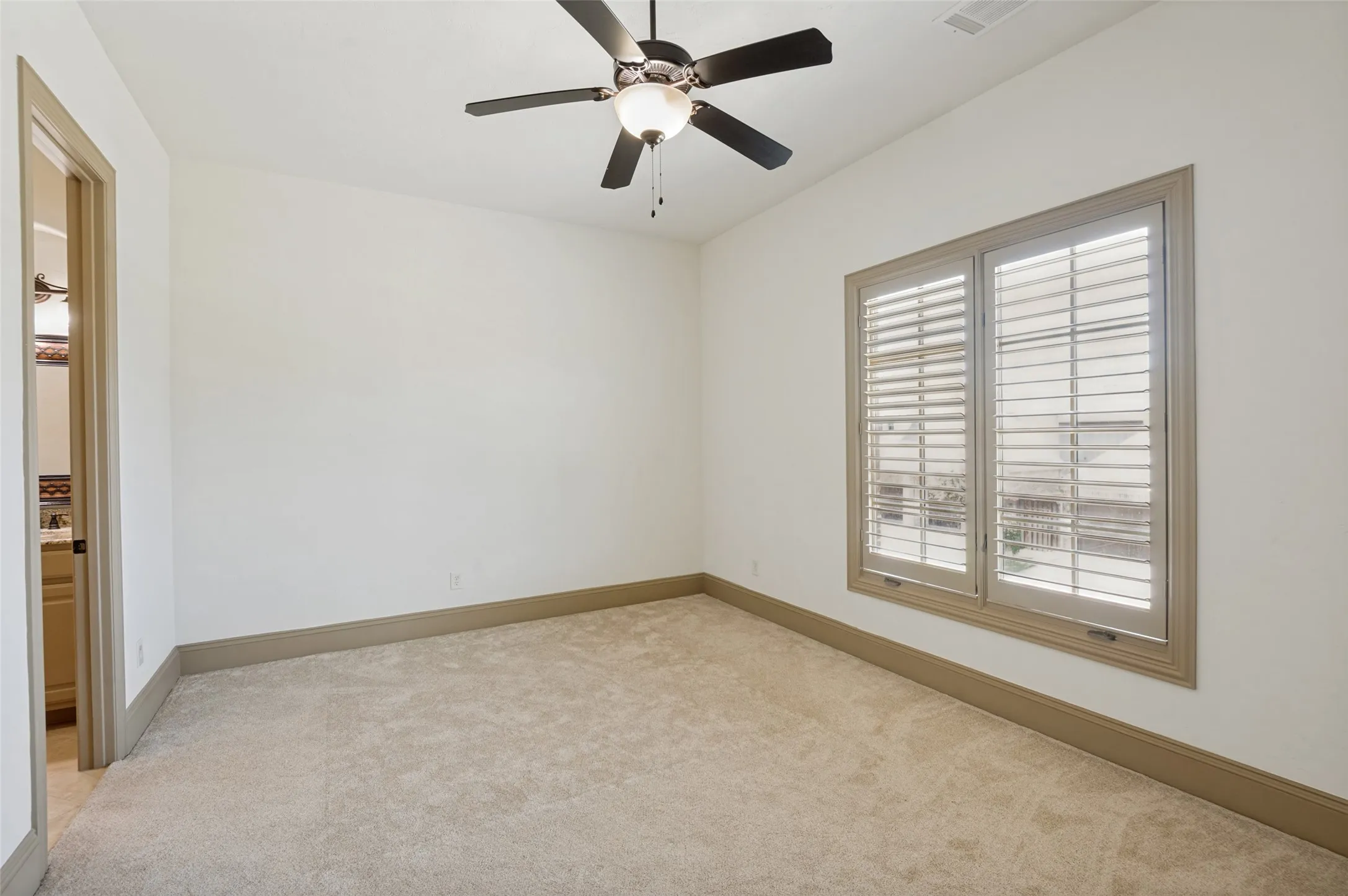 Single Family Residence For Sale in Collin County , 5764 Quebec Lane, Plano, Texas 75024, 4 Bedroom, 5 Bathroom, 3 Garage spaces, 4,243 Sqft, built in 2007, mls#21328699, Real Estate Agent in Plano, Homes For Sale in Collin county, Homes For Sale in Plano, Realtor in Plano Texas, Real Estate Brokerage Independent Realty Texas, Luminita Cordes Realtor