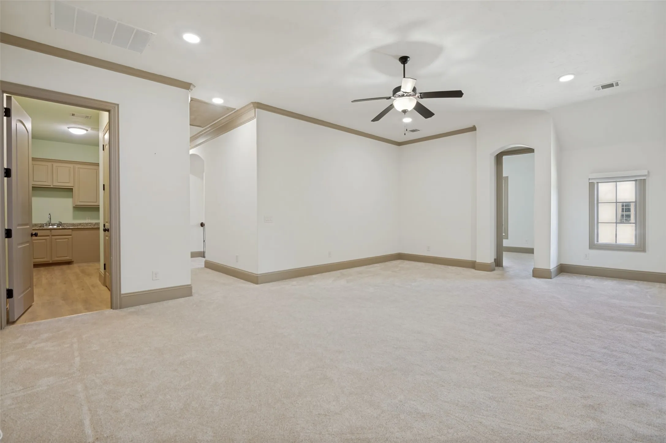 Single Family Residence For Sale in Collin County , 5764 Quebec Lane, Plano, Texas 75024, 4 Bedroom, 5 Bathroom, 3 Garage spaces, 4,243 Sqft, built in 2007, mls#21328699, Real Estate Agent in Plano, Homes For Sale in Collin county, Homes For Sale in Plano, Realtor in Plano Texas, Real Estate Brokerage Independent Realty Texas, Luminita Cordes Realtor