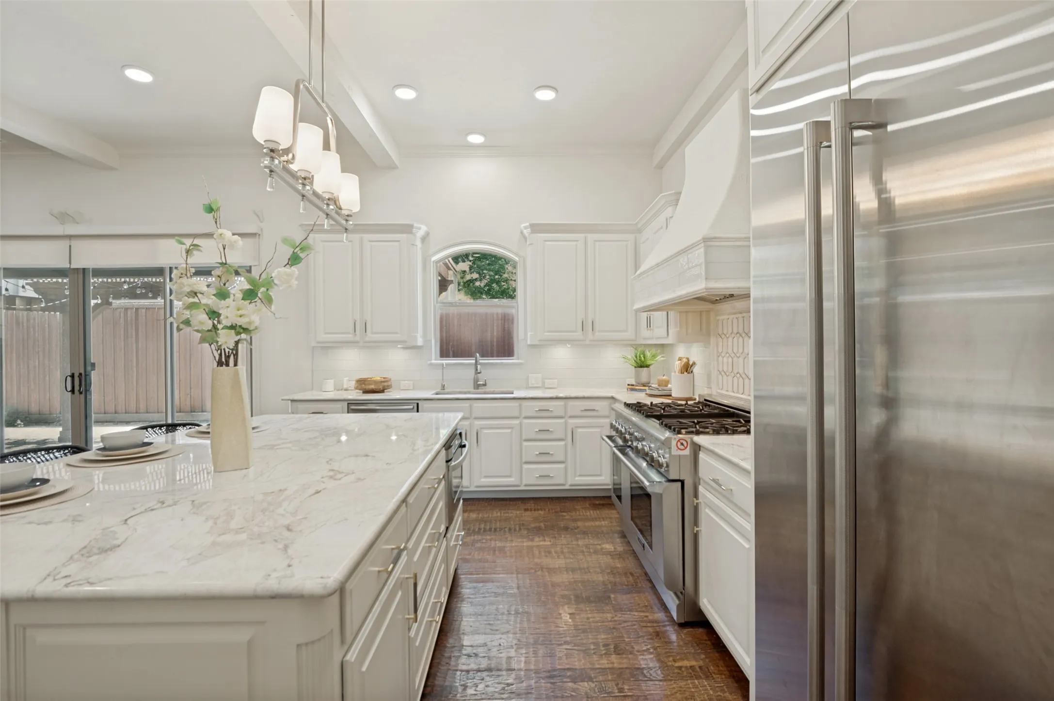 Single Family Residence For Sale in Collin County , 5764 Quebec Lane, Plano, Texas 75024, 4 Bedroom, 5 Bathroom, 3 Garage spaces, 4,243 Sqft, built in 2007, mls#21328699, Real Estate Agent in Plano, Homes For Sale in Collin county, Homes For Sale in Plano, Realtor in Plano Texas, Real Estate Brokerage Independent Realty Texas, Luminita Cordes Realtor
