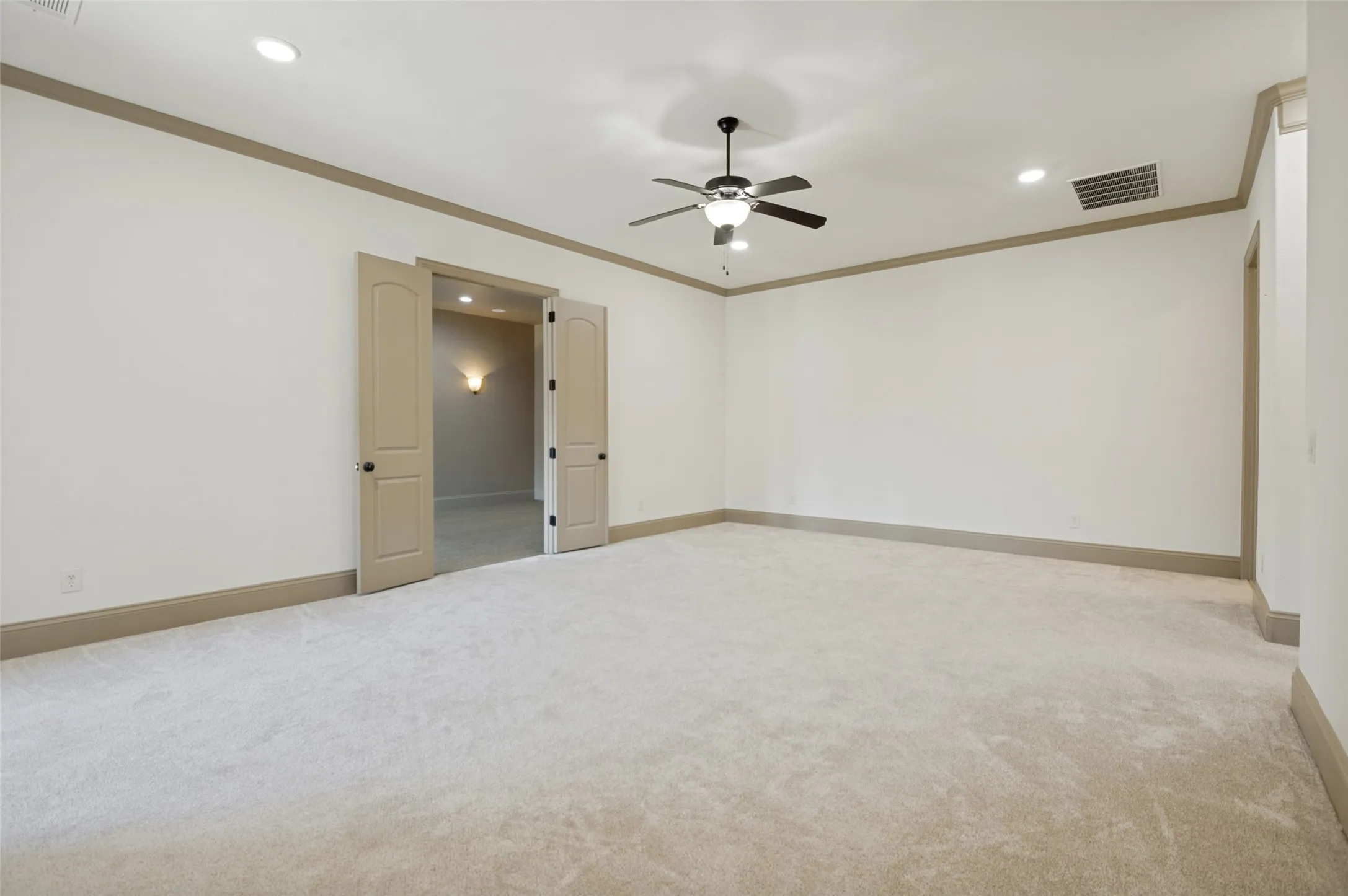 Single Family Residence For Sale in Collin County , 5764 Quebec Lane, Plano, Texas 75024, 4 Bedroom, 5 Bathroom, 3 Garage spaces, 4,243 Sqft, built in 2007, mls#21328699, Real Estate Agent in Plano, Homes For Sale in Collin county, Homes For Sale in Plano, Realtor in Plano Texas, Real Estate Brokerage Independent Realty Texas, Luminita Cordes Realtor