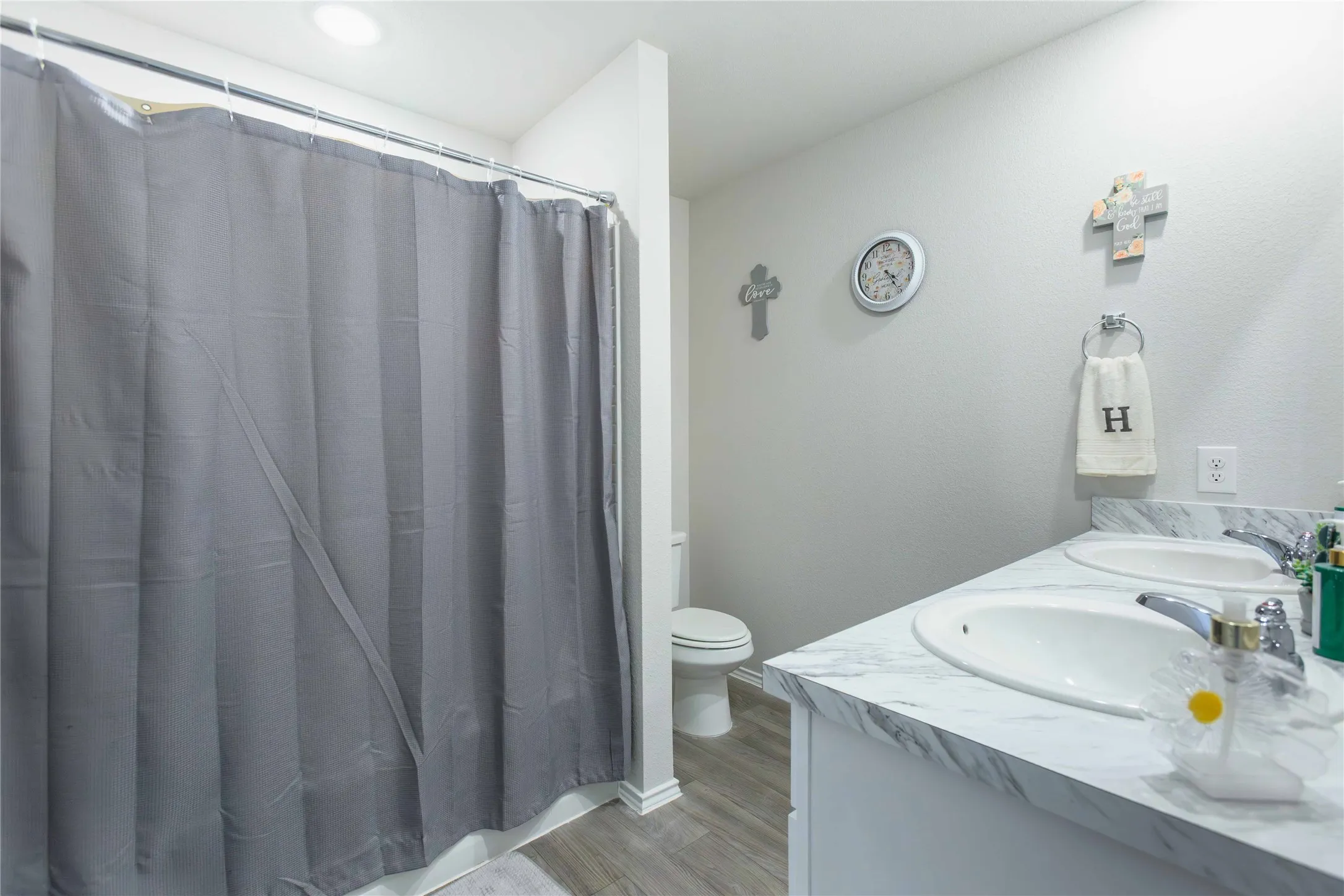 Single Family Residence For Sale in Callahan County , 607 Clear Creek Court, Clyde, Texas 79510, 4 Bedroom, 3 Bathroom, 2 Garage spaces, 2,203 Sqft, built in 2025, mls#21328683, Real Estate Agent in Clyde, Homes For Sale in Callahan county, Homes For Sale in Clyde, Realtor in Clyde Texas, Real Estate Brokerage Independent Realty Texas, Luminita Cordes Realtor