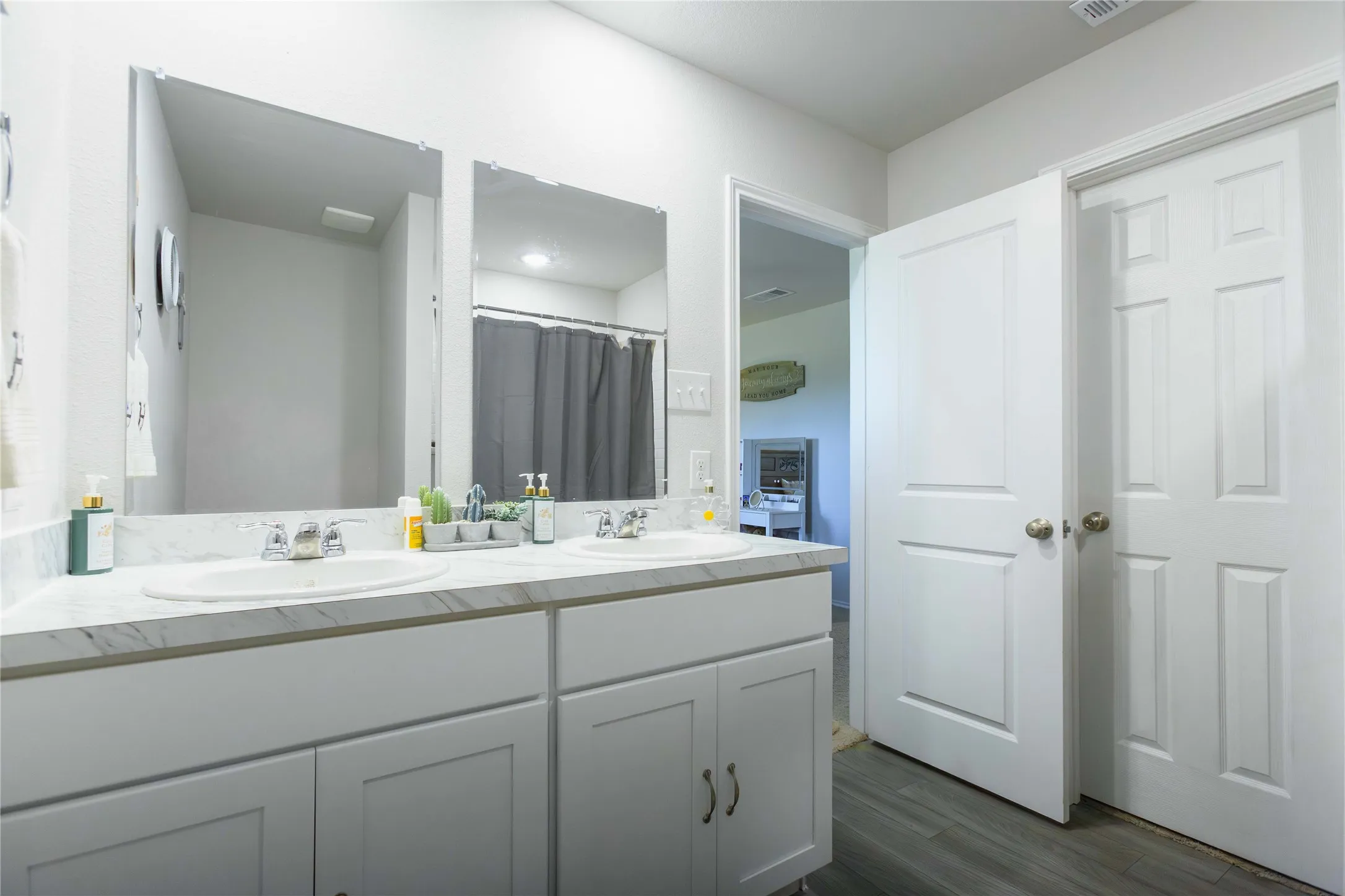 Single Family Residence For Sale in Callahan County , 607 Clear Creek Court, Clyde, Texas 79510, 4 Bedroom, 3 Bathroom, 2 Garage spaces, 2,203 Sqft, built in 2025, mls#21328683, Real Estate Agent in Clyde, Homes For Sale in Callahan county, Homes For Sale in Clyde, Realtor in Clyde Texas, Real Estate Brokerage Independent Realty Texas, Luminita Cordes Realtor