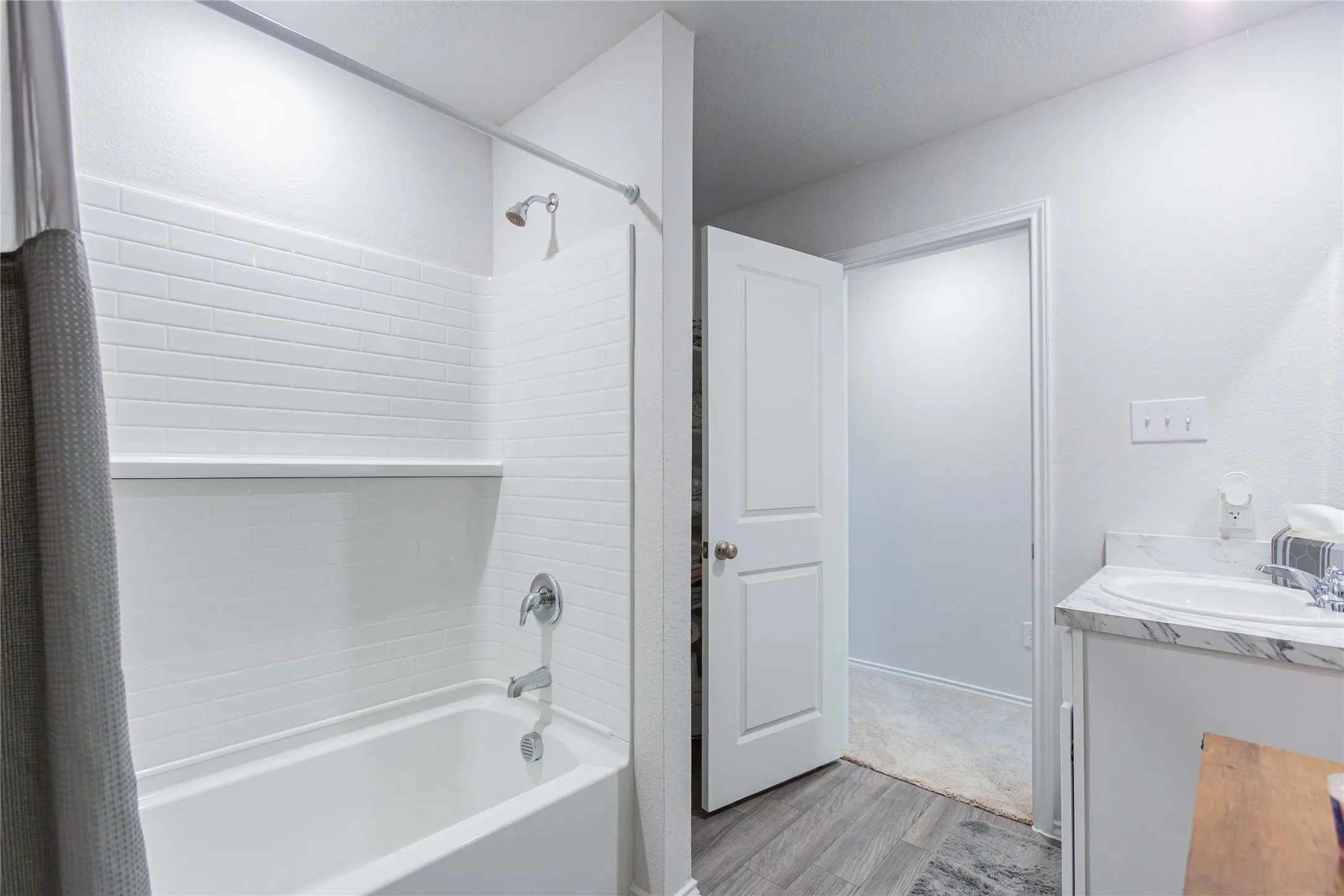 Single Family Residence For Sale in Callahan County , 607 Clear Creek Court, Clyde, Texas 79510, 4 Bedroom, 3 Bathroom, 2 Garage spaces, 2,203 Sqft, built in 2025, mls#21328683, Real Estate Agent in Clyde, Homes For Sale in Callahan county, Homes For Sale in Clyde, Realtor in Clyde Texas, Real Estate Brokerage Independent Realty Texas, Luminita Cordes Realtor