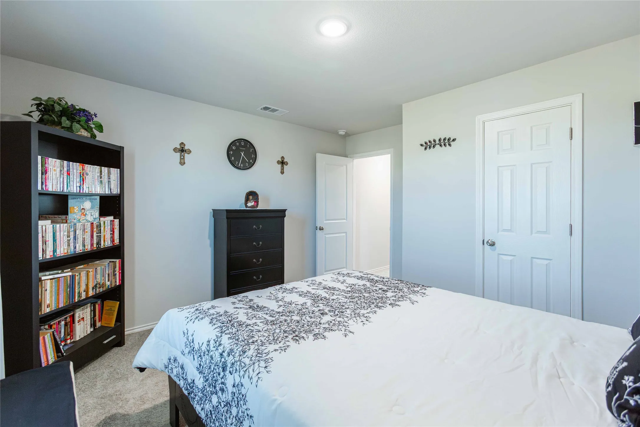 Single Family Residence For Sale in Callahan County , 607 Clear Creek Court, Clyde, Texas 79510, 4 Bedroom, 3 Bathroom, 2 Garage spaces, 2,203 Sqft, built in 2025, mls#21328683, Real Estate Agent in Clyde, Homes For Sale in Callahan county, Homes For Sale in Clyde, Realtor in Clyde Texas, Real Estate Brokerage Independent Realty Texas, Luminita Cordes Realtor