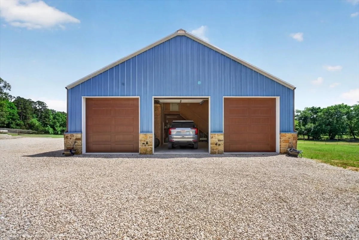 Farm For Sale in Smith County , 3443 CR 137, Flint, Texas 75762, 3 Bedrooms, 2 Bathrooms, 3 Garage spaces, 1,869 Sqft, built in 2022, Price $749,000, mls#21317438, Real Estate Agent in Flint, Homes For Sale in Smith county, Homes For Sale in Flint, Realtor in Flint Texas, Real Estate Brokerage Independent Realty Texas, Luminita Cordes Realtor