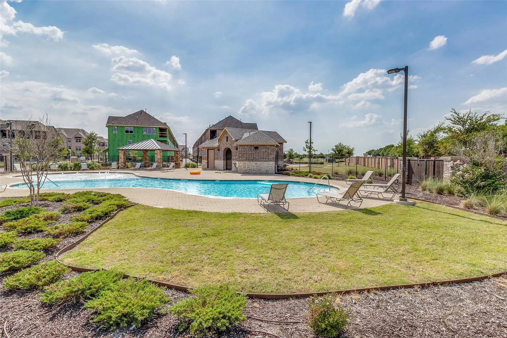 Townhouse For Rent in Collin County , 8179 Snowmass Drive, Frisco, Texas 75034, 3 Bedroom, 4 Bathroom, 2 Garage spaces, 2,101 Sqft, built in 2018, mls#21326409, Real Estate Agent in Frisco, Homes For Rent in Collin county, Homes For Rent in Frisco, Realtor in Frisco Texas, Real Estate Brokerage Independent Realty Texas, Luminita Cordes Realtor