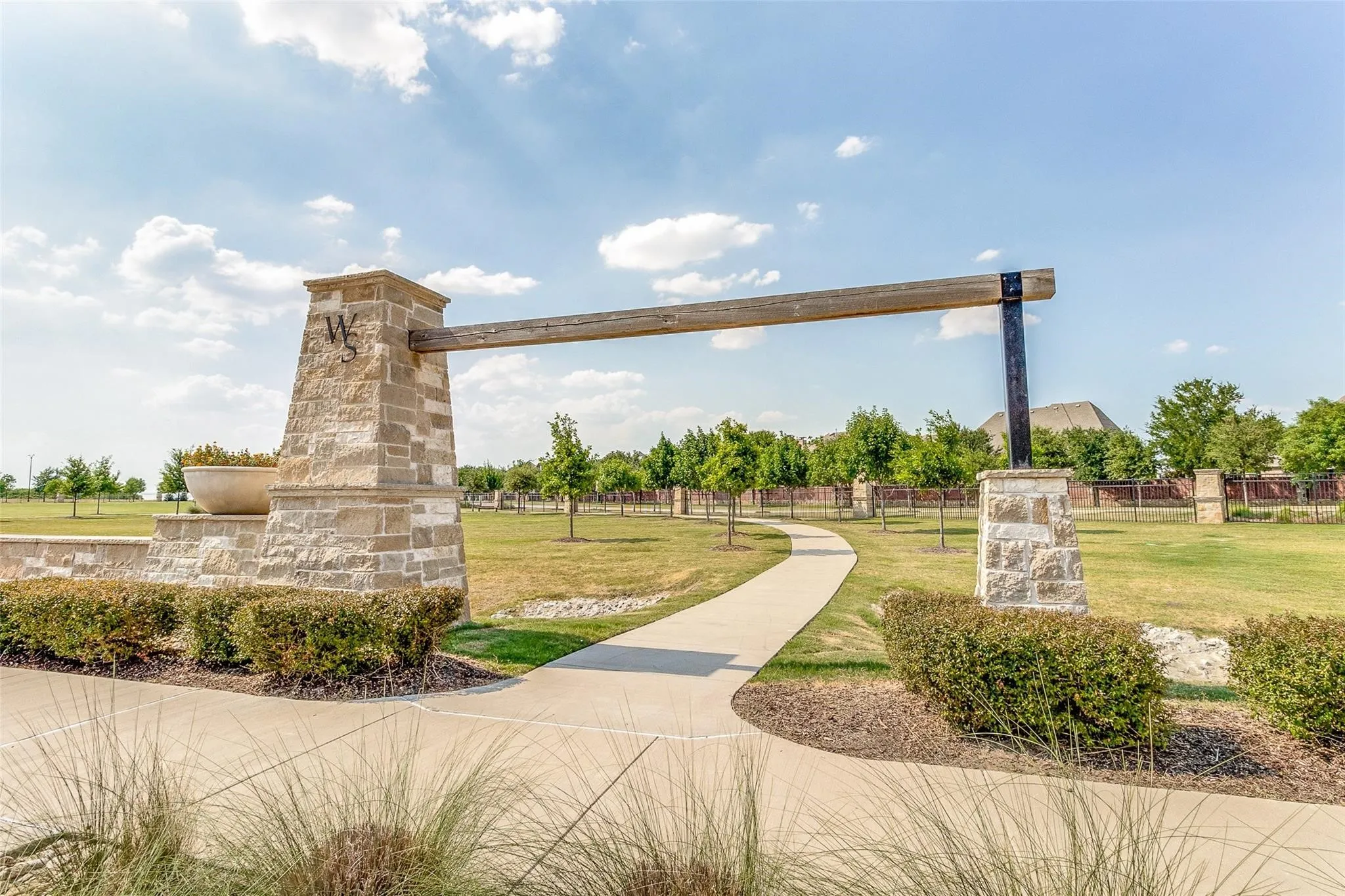 Townhouse For Rent in Collin County , 8179 Snowmass Drive, Frisco, Texas 75034, 3 Bedroom, 4 Bathroom, 2 Garage spaces, 2,101 Sqft, built in 2018, mls#21326409, Real Estate Agent in Frisco, Homes For Rent in Collin county, Homes For Rent in Frisco, Realtor in Frisco Texas, Real Estate Brokerage Independent Realty Texas, Luminita Cordes Realtor