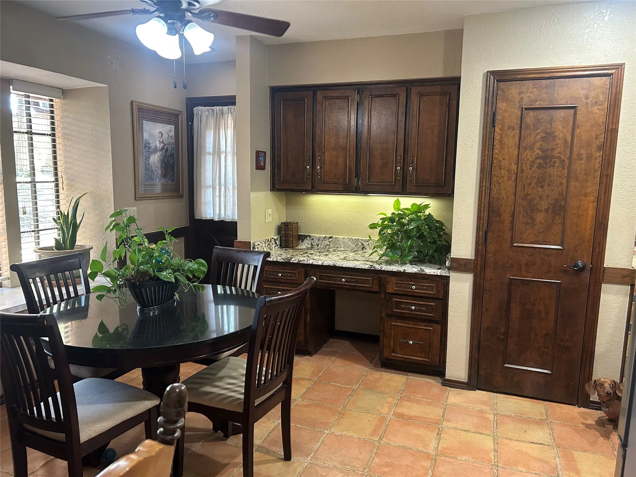 Single Family Residence For Sale in Tarrant County , 304 Paloverde Lane, Fort Worth, Texas 76112, 4 Bedroom, 3 Bathroom, 2 Garage spaces, 3,015 Sqft, built in 1976, mls#21328724, Real Estate Agent in Fort Worth, Homes For Sale in Tarrant county, Homes For Sale in Fort Worth, Realtor in Fort Worth Texas, Real Estate Brokerage Independent Realty Texas, Luminita Cordes Realtor