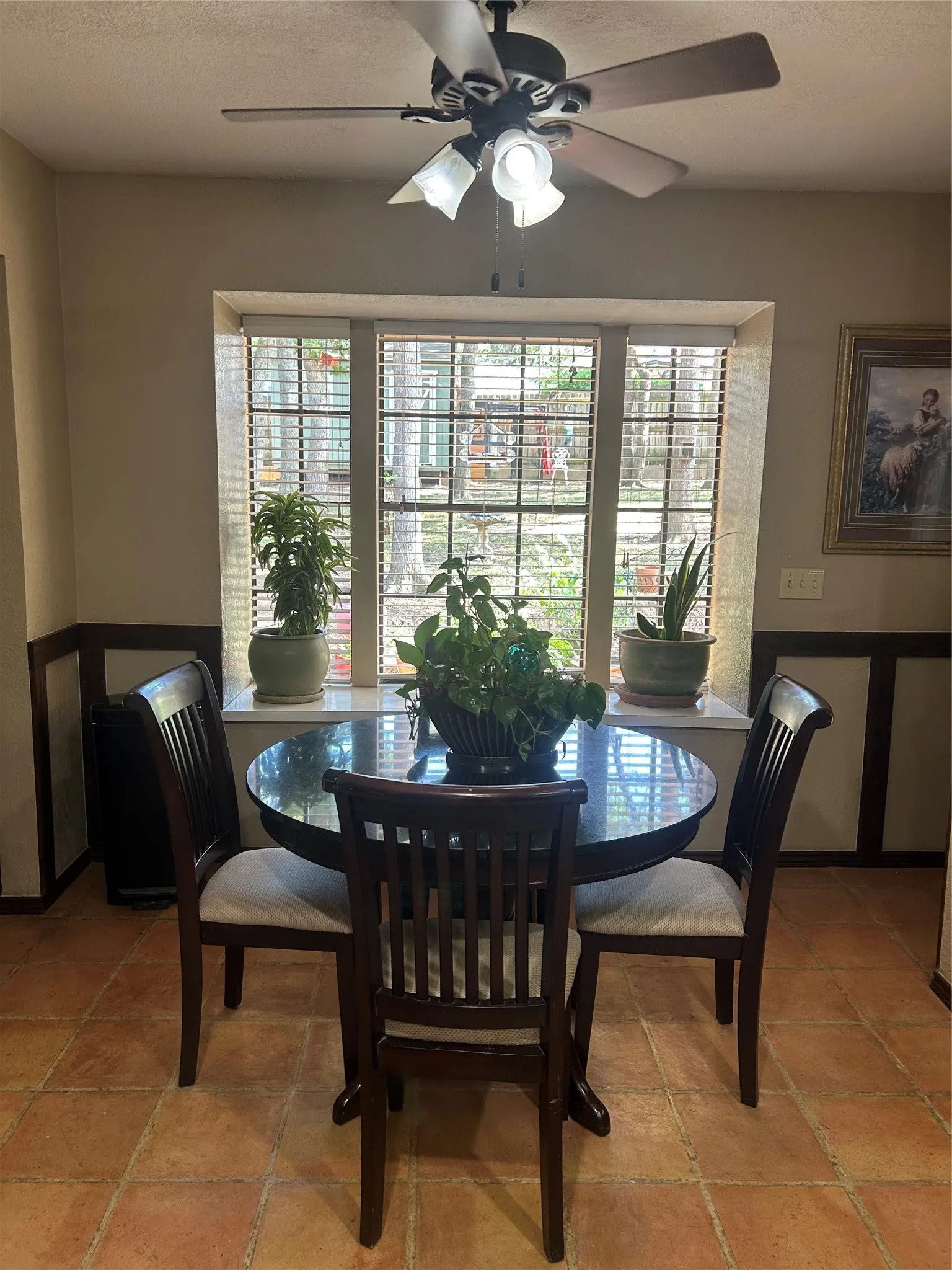 Single Family Residence For Sale in Tarrant County , 304 Paloverde Lane, Fort Worth, Texas 76112, 4 Bedroom, 3 Bathroom, 2 Garage spaces, 3,015 Sqft, built in 1976, mls#21328724, Real Estate Agent in Fort Worth, Homes For Sale in Tarrant county, Homes For Sale in Fort Worth, Realtor in Fort Worth Texas, Real Estate Brokerage Independent Realty Texas, Luminita Cordes Realtor