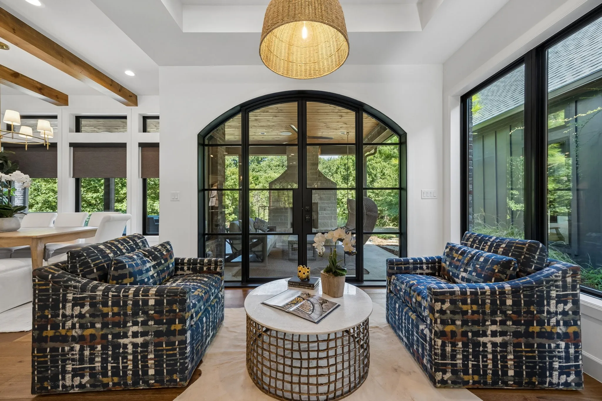 Single Family Residence For Sale in Ellis County , 468 Andrews Road, Ennis, Texas 75119, 5 Bedrooms, 5 Bathrooms, 2 Garage spaces, 4,350 Sqft, built in 2022, Price $2,199,990, mls#21328580, Real Estate Agent in Ennis, Homes For Sale in Ellis county, Homes For Sale in Ennis, Realtor in Ennis Texas, Real Estate Brokerage Independent Realty Texas, Luminita Cordes Realtor