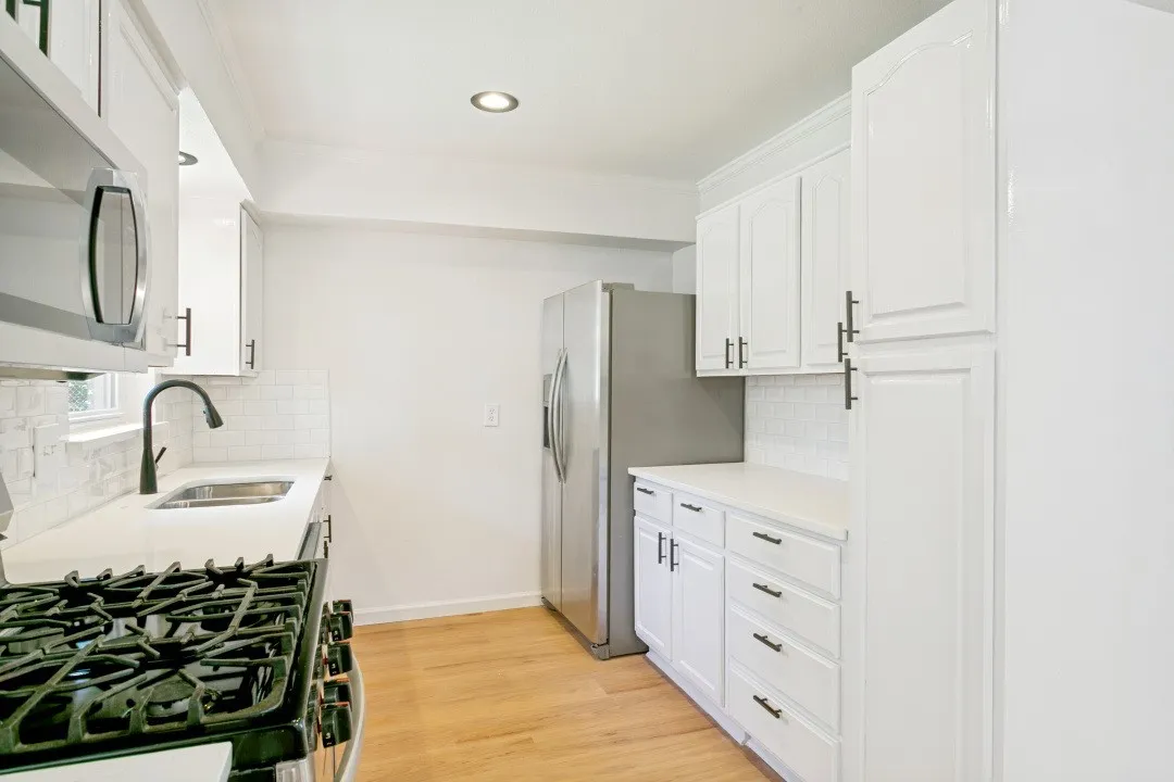 Single Family Residence For Sale in Tarrant County , 748 Oak Drive, Hurst, Texas 76053, 3 Bedroom, 2 Bathroom, 1 Garage spaces, 1,333 Sqft, built in 1958, mls#21328573, Real Estate Agent in Hurst, Homes For Sale in Tarrant county, Homes For Sale in Hurst, Realtor in Hurst Texas, Real Estate Brokerage Independent Realty Texas, Luminita Cordes Realtor