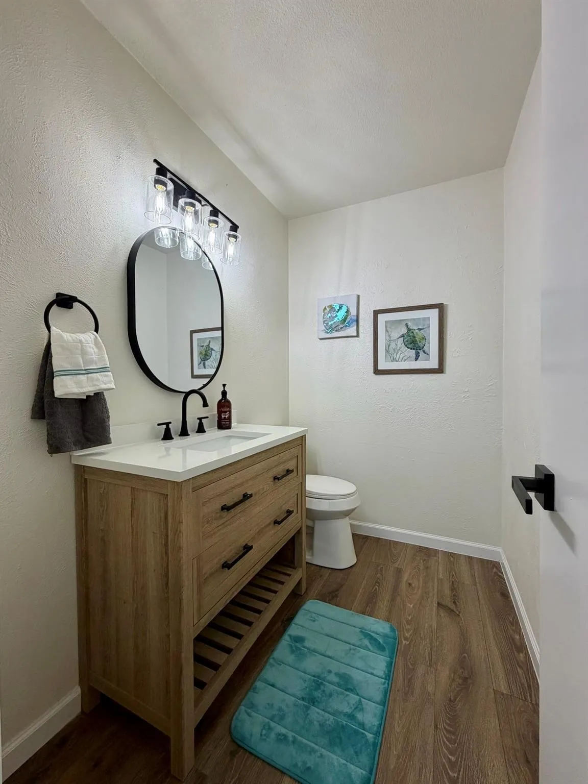 Single Family Residence For Sale in Tarrant County , 3609 Country Club Road, Arlington, Texas 76013, 3 Bedroom, 3 Bathroom, 2 Garage spaces, 2,485 Sqft, built in 1969, mls#21328127, Real Estate Agent in Arlington, Homes For Sale in Tarrant county, Homes For Sale in Arlington, Realtor in Arlington Texas, Real Estate Brokerage Independent Realty Texas, Luminita Cordes Realtor