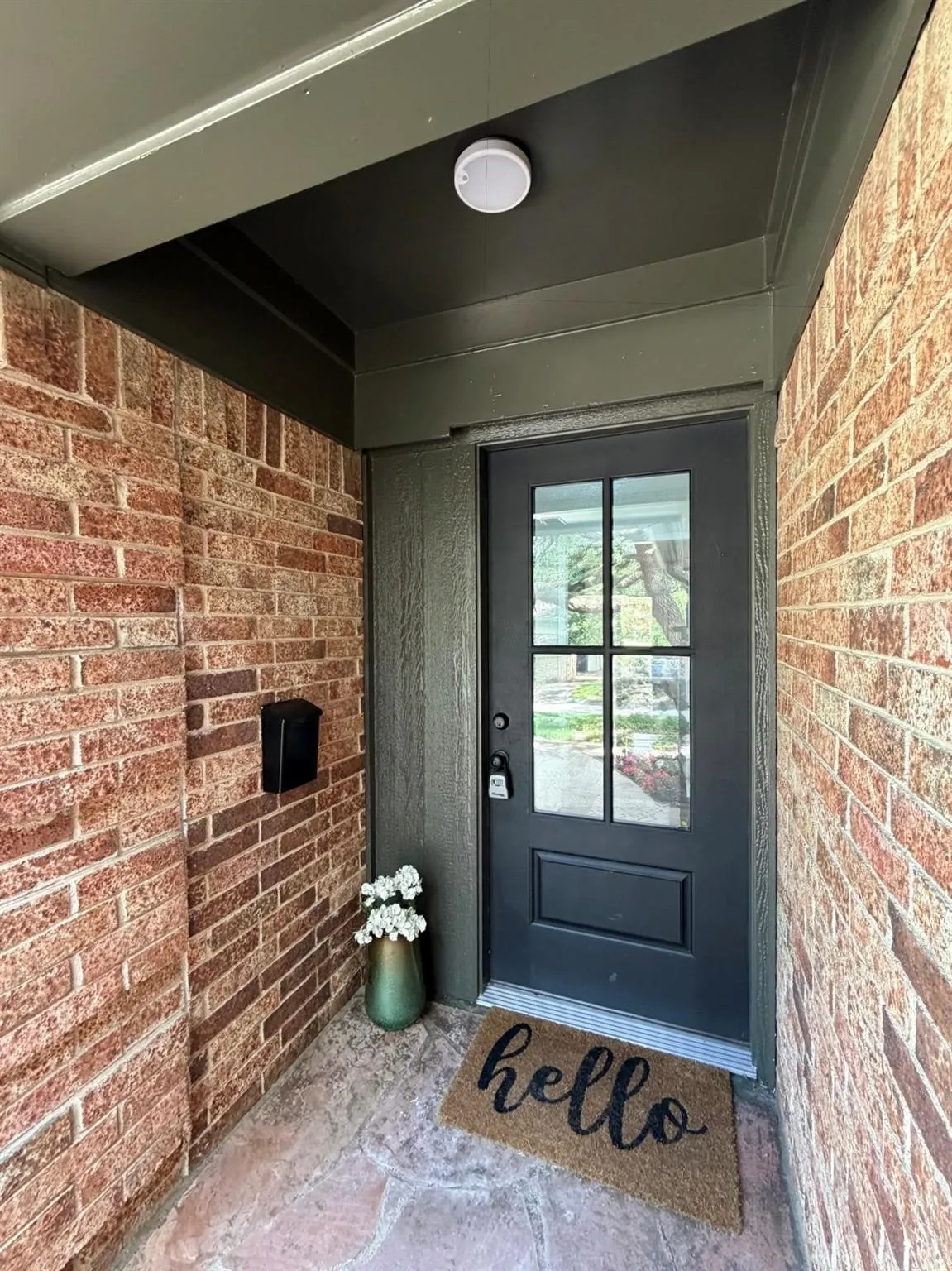 Single Family Residence For Sale in Tarrant County , 3609 Country Club Road, Arlington, Texas 76013, 3 Bedroom, 3 Bathroom, 2 Garage spaces, 2,485 Sqft, built in 1969, mls#21328127, Real Estate Agent in Arlington, Homes For Sale in Tarrant county, Homes For Sale in Arlington, Realtor in Arlington Texas, Real Estate Brokerage Independent Realty Texas, Luminita Cordes Realtor