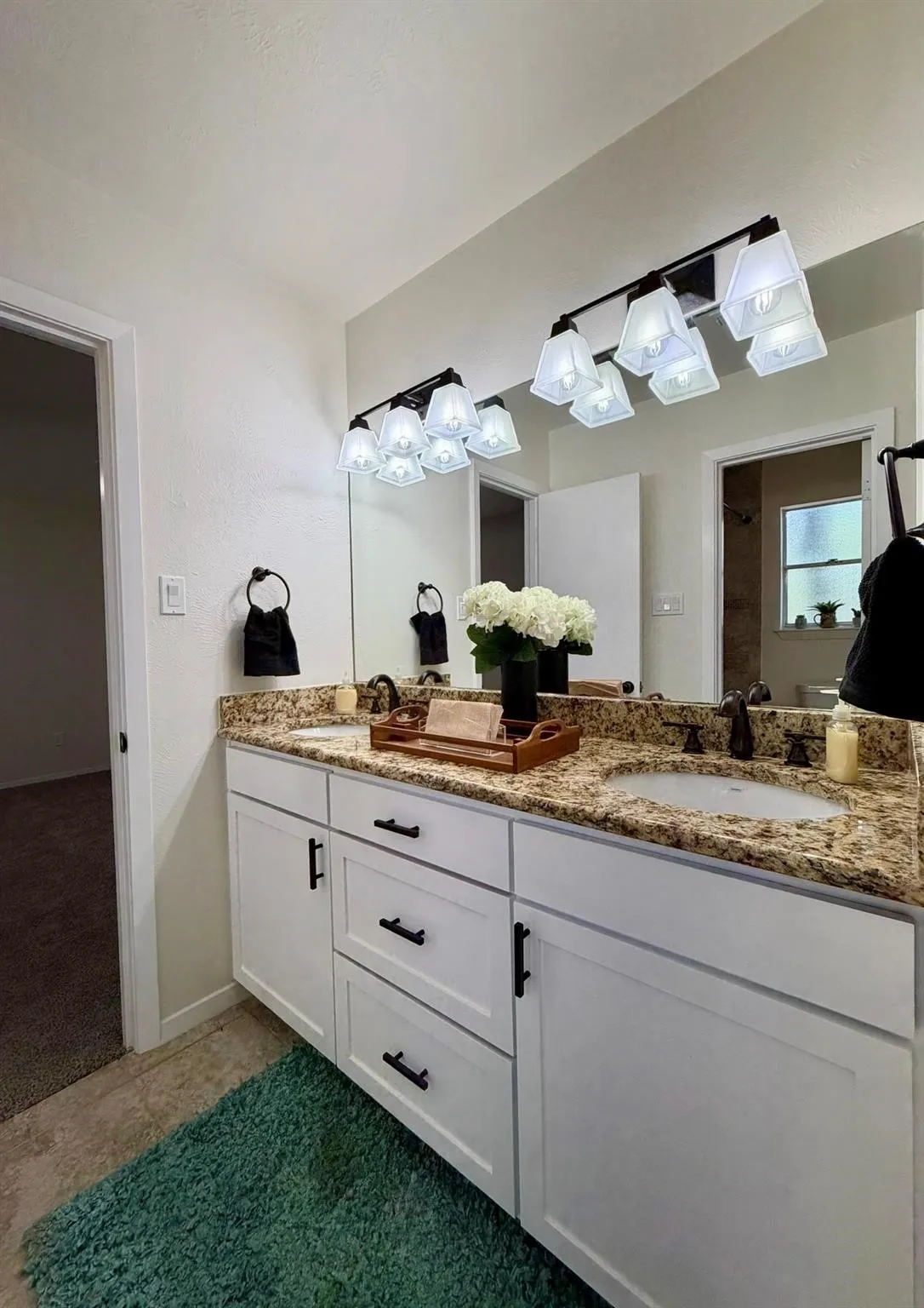 Single Family Residence For Sale in Tarrant County , 3609 Country Club Road, Arlington, Texas 76013, 3 Bedroom, 3 Bathroom, 2 Garage spaces, 2,485 Sqft, built in 1969, mls#21328127, Real Estate Agent in Arlington, Homes For Sale in Tarrant county, Homes For Sale in Arlington, Realtor in Arlington Texas, Real Estate Brokerage Independent Realty Texas, Luminita Cordes Realtor