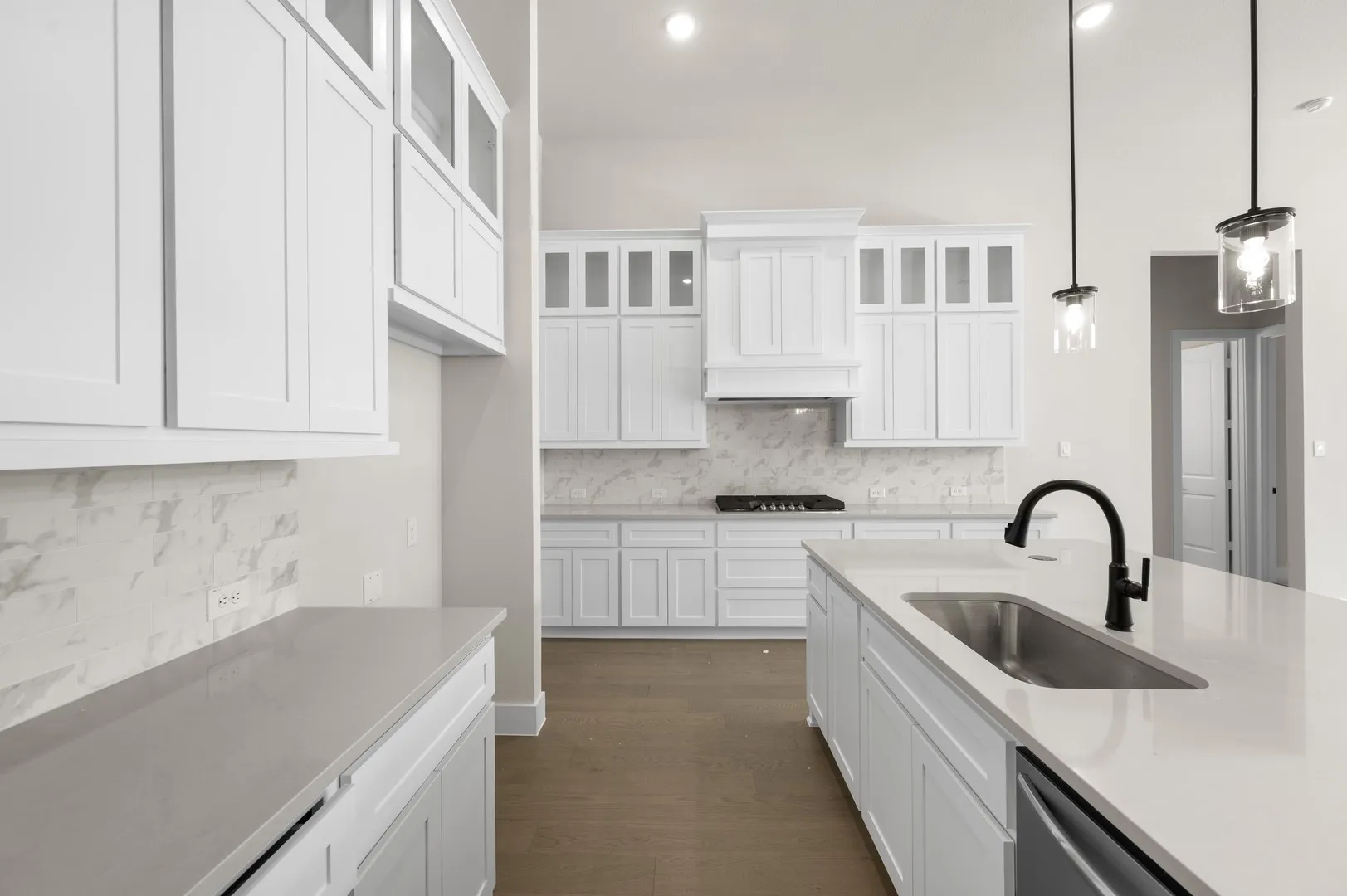 2116 Birdwatch- Kitchen-4