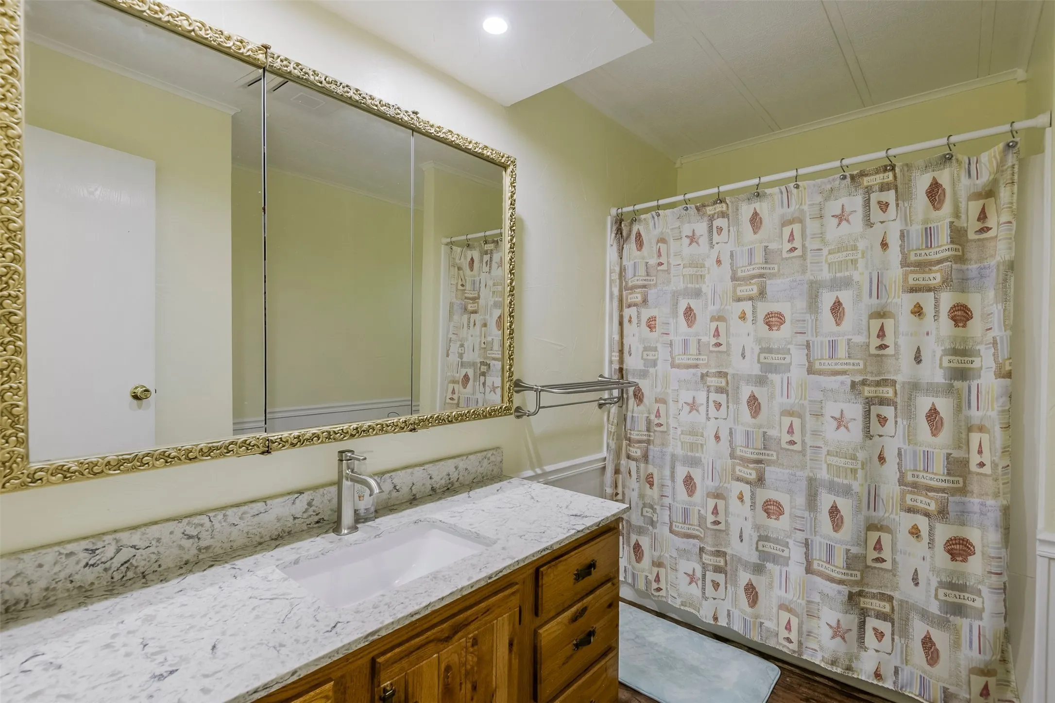 Mobile Home For Sale in Henderson County , 182 Indian Gap Road, Mabank, Texas 75156, 4 Bedroom, 2 Bathroom, 1 Garage spaces, 2,600 Sqft, built in 1987, mls#21328208, Real Estate Agent in Mabank, Homes For Sale in Henderson county, Homes For Sale in Mabank, Realtor in Mabank Texas, Real Estate Brokerage Independent Realty Texas, Luminita Cordes Realtor
