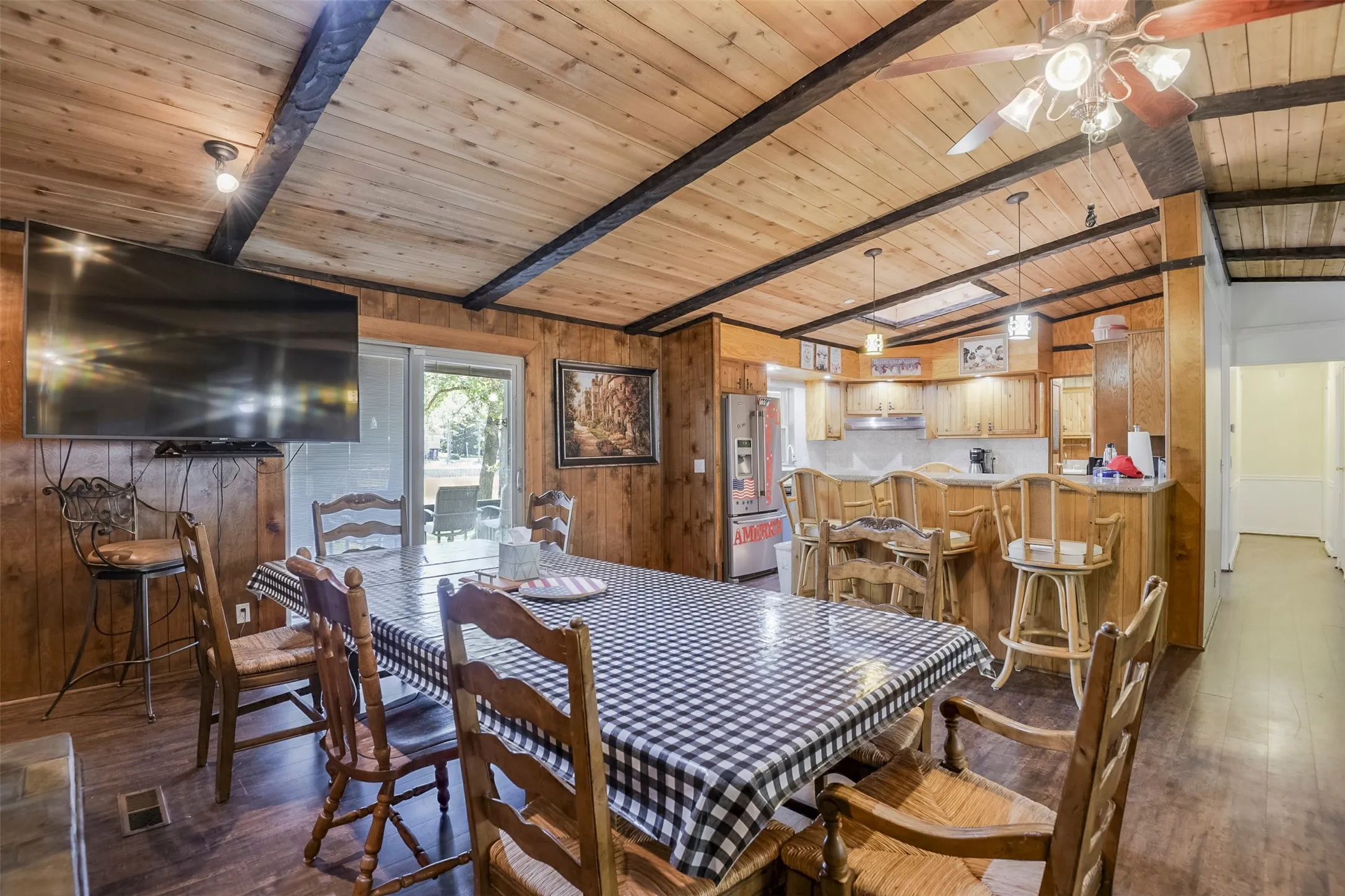 Mobile Home For Sale in Henderson County , 182 Indian Gap Road, Mabank, Texas 75156, 4 Bedroom, 2 Bathroom, 1 Garage spaces, 2,600 Sqft, built in 1987, mls#21328208, Real Estate Agent in Mabank, Homes For Sale in Henderson county, Homes For Sale in Mabank, Realtor in Mabank Texas, Real Estate Brokerage Independent Realty Texas, Luminita Cordes Realtor