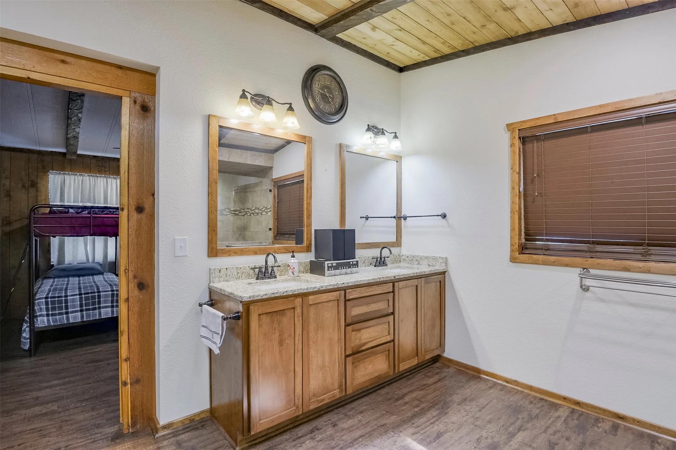 Mobile Home For Sale in Henderson County , 182 Indian Gap Road, Mabank, Texas 75156, 4 Bedroom, 2 Bathroom, 1 Garage spaces, 2,600 Sqft, built in 1987, mls#21328208, Real Estate Agent in Mabank, Homes For Sale in Henderson county, Homes For Sale in Mabank, Realtor in Mabank Texas, Real Estate Brokerage Independent Realty Texas, Luminita Cordes Realtor