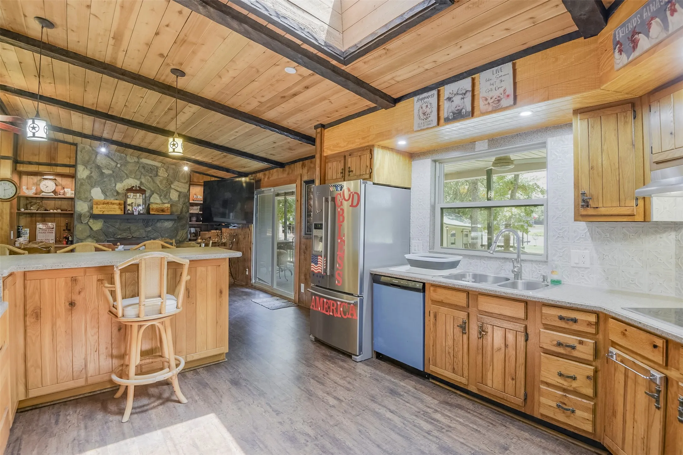 Mobile Home For Sale in Henderson County , 182 Indian Gap Road, Mabank, Texas 75156, 4 Bedroom, 2 Bathroom, 1 Garage spaces, 2,600 Sqft, built in 1987, mls#21328208, Real Estate Agent in Mabank, Homes For Sale in Henderson county, Homes For Sale in Mabank, Realtor in Mabank Texas, Real Estate Brokerage Independent Realty Texas, Luminita Cordes Realtor