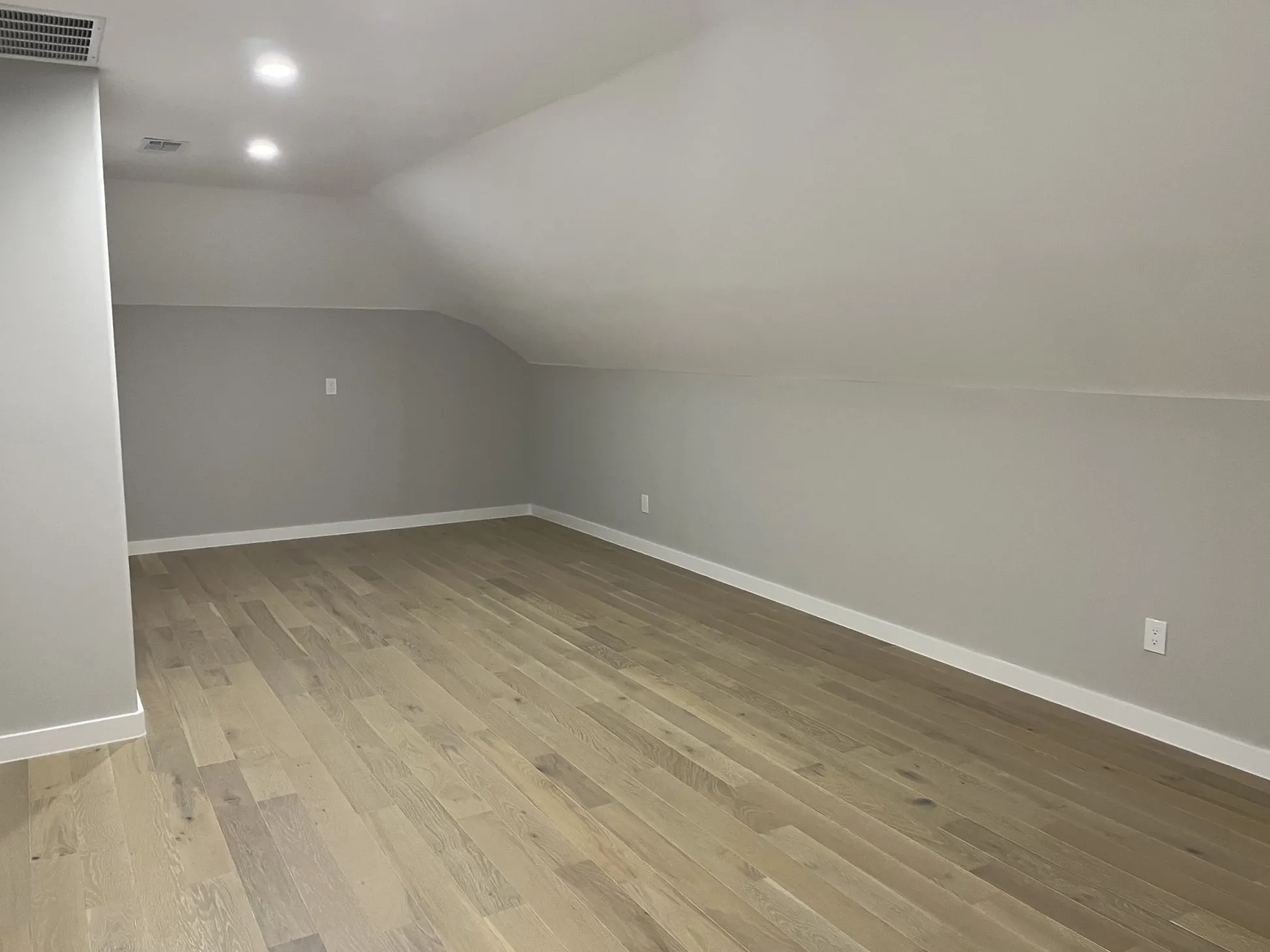 Single Family Residence For Sale in Denton County , 3217 Shady Brook Lane, Aubrey, Texas 76227, 4 Bedroom, 3 Bathroom, 3 Garage spaces, 2,712 Sqft, built in 2021, mls#21328727, Real Estate Agent in Aubrey, Homes For Sale in Denton county, Homes For Sale in Aubrey, Realtor in Aubrey Texas, Real Estate Brokerage Independent Realty Texas, Luminita Cordes Realtor