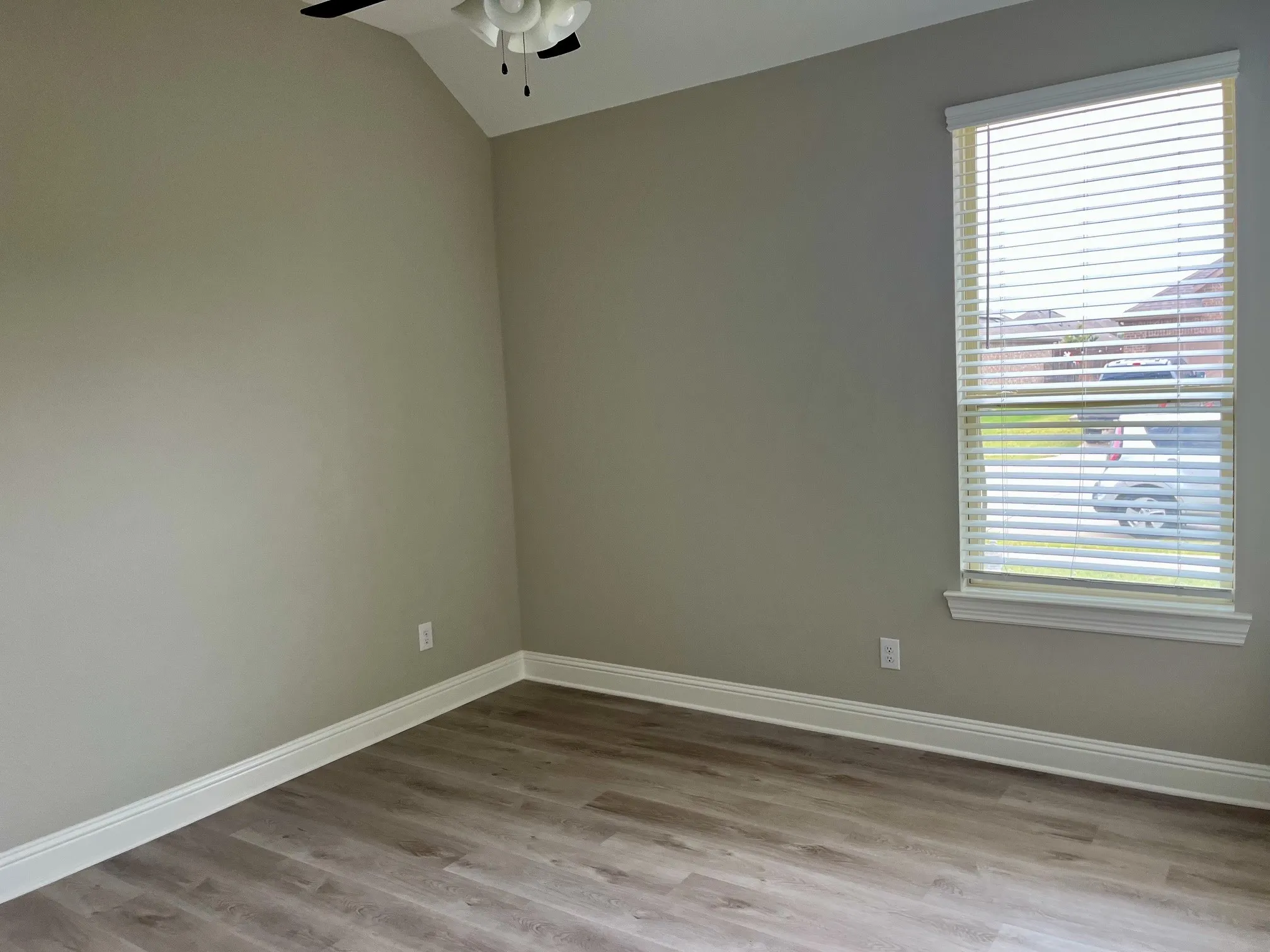 Single Family Residence For Sale in Denton County , 3217 Shady Brook Lane, Aubrey, Texas 76227, 4 Bedroom, 3 Bathroom, 3 Garage spaces, 2,712 Sqft, built in 2021, mls#21328727, Real Estate Agent in Aubrey, Homes For Sale in Denton county, Homes For Sale in Aubrey, Realtor in Aubrey Texas, Real Estate Brokerage Independent Realty Texas, Luminita Cordes Realtor