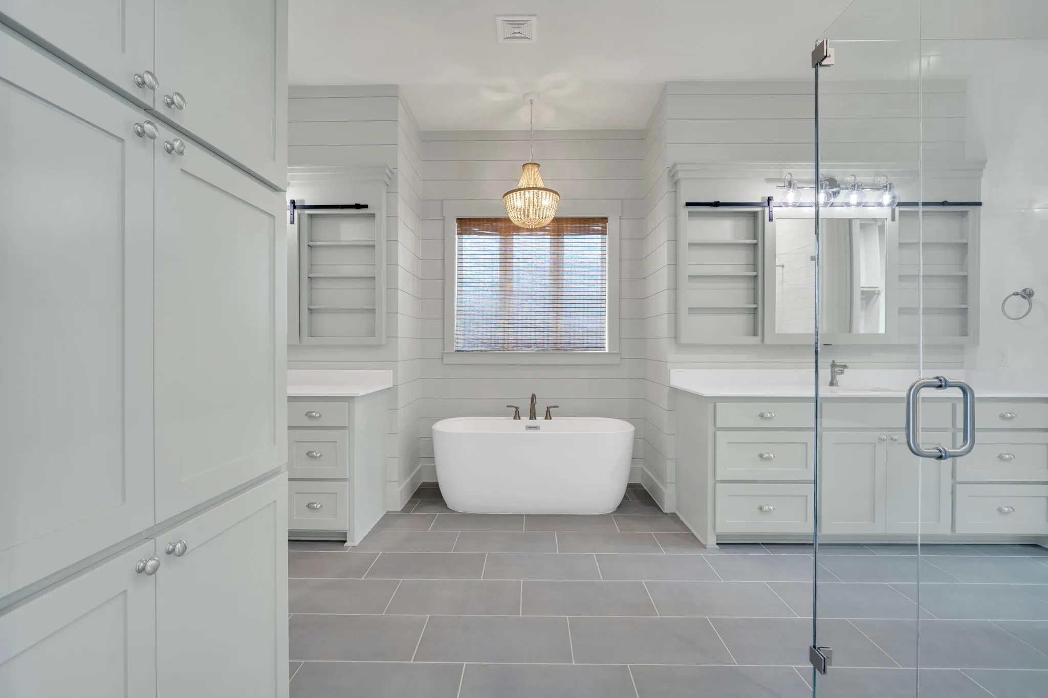 Stand alone tub in primary bath